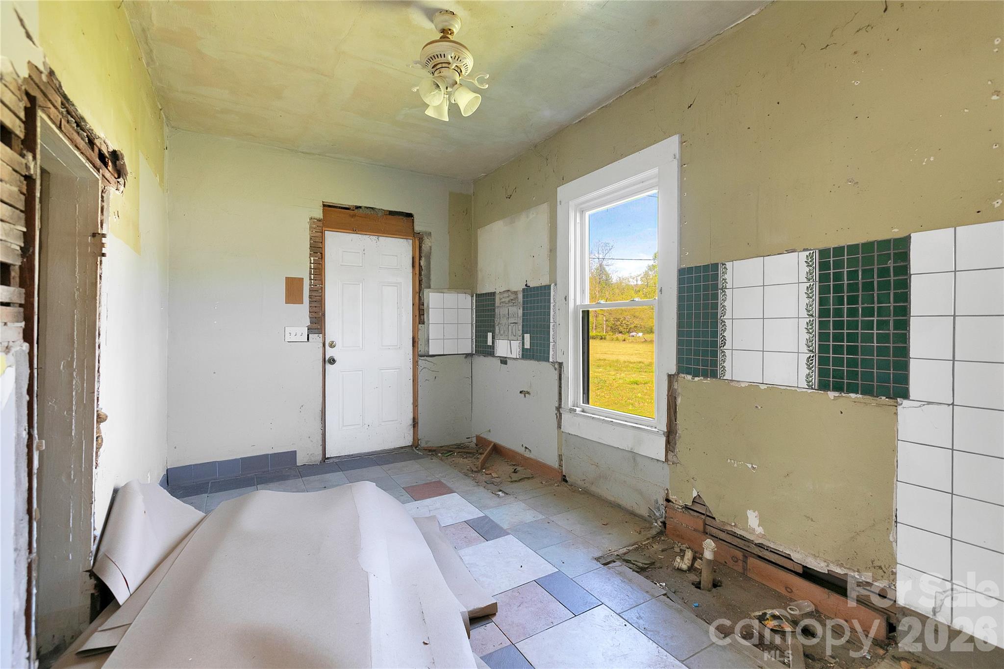 204 Main Street Property Photo 7