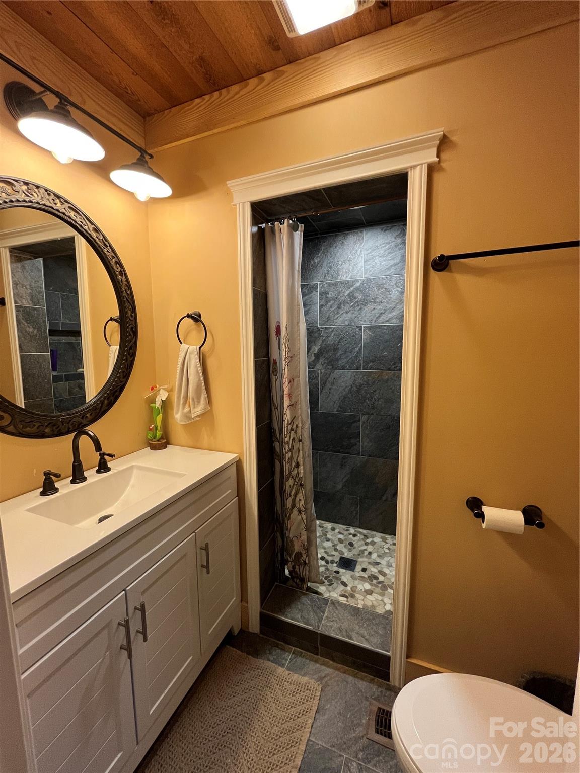 183 Cedarberry Glen Property Photo 13