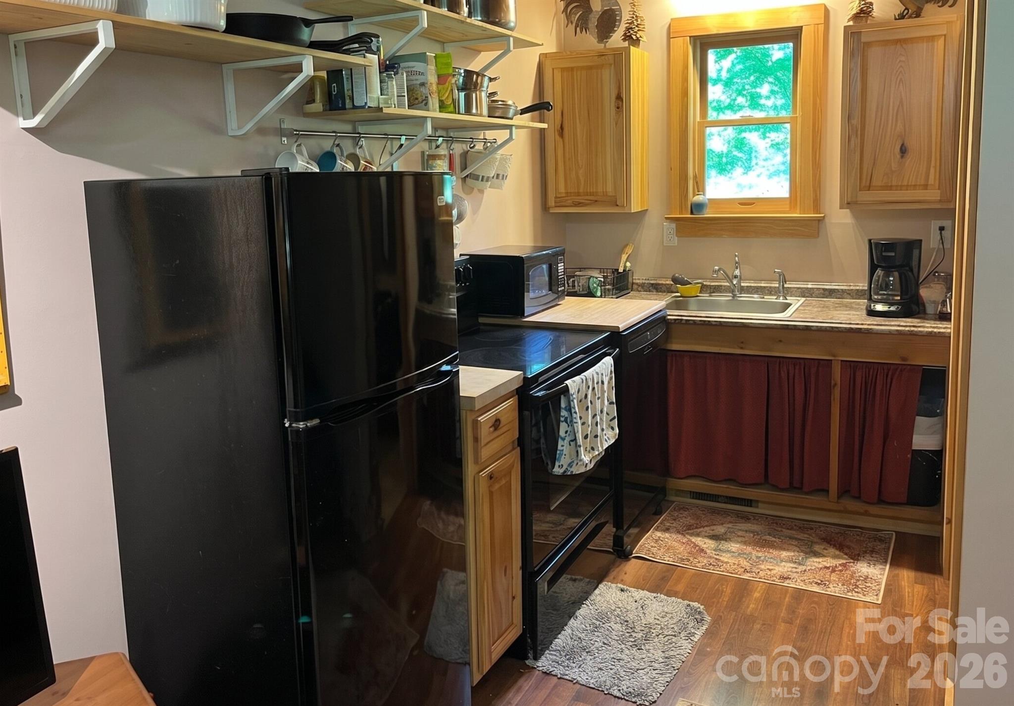 183 Cedarberry Glen Property Photo 23