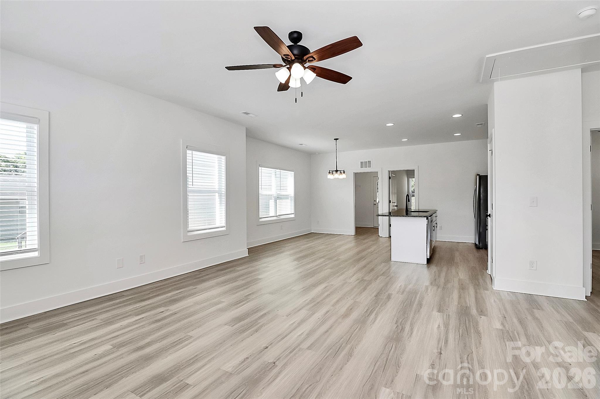 1994 Modern Estates Road Property Photo 3