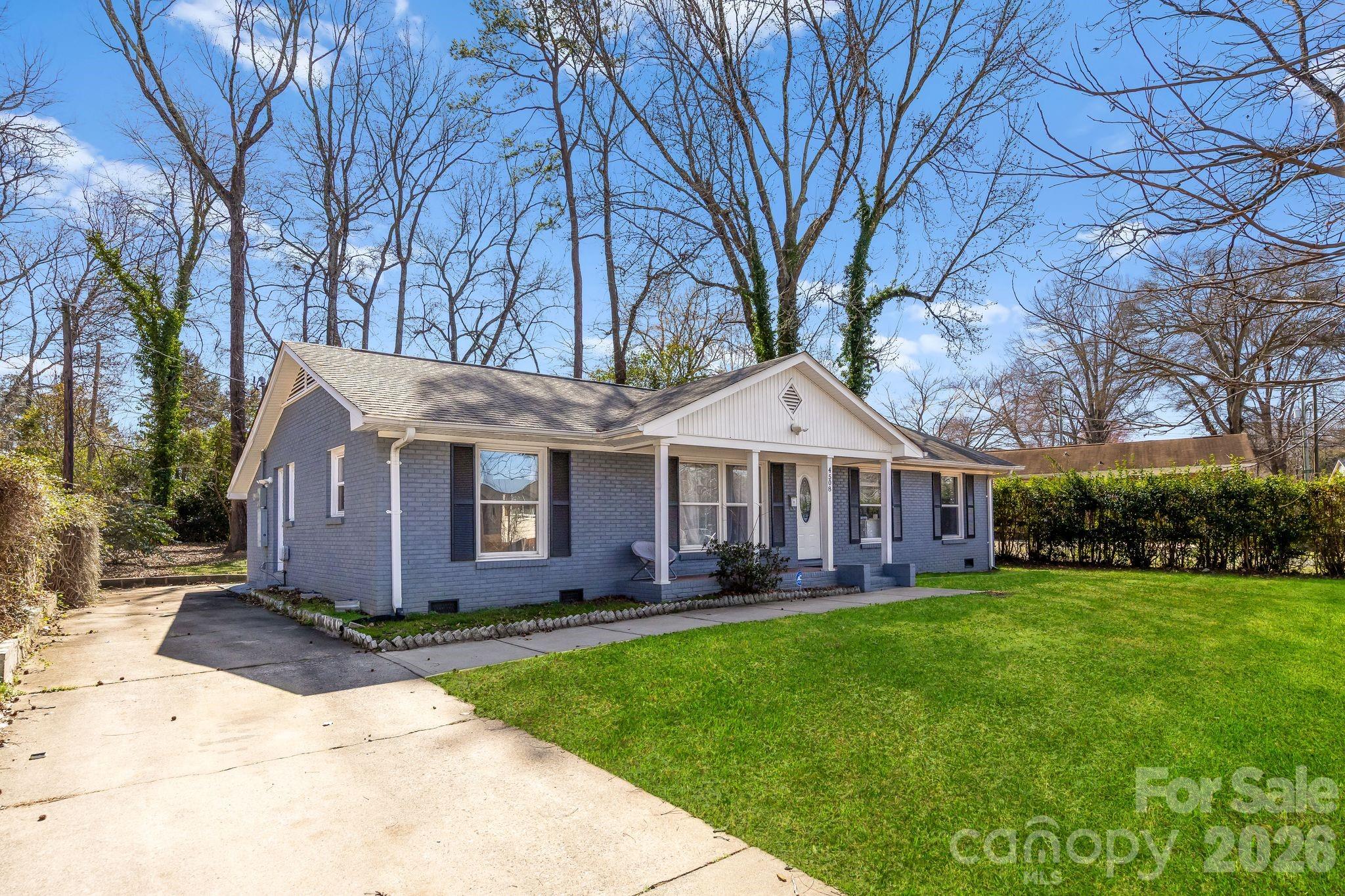 4508 Belle Plaine Drive Property Photo 4