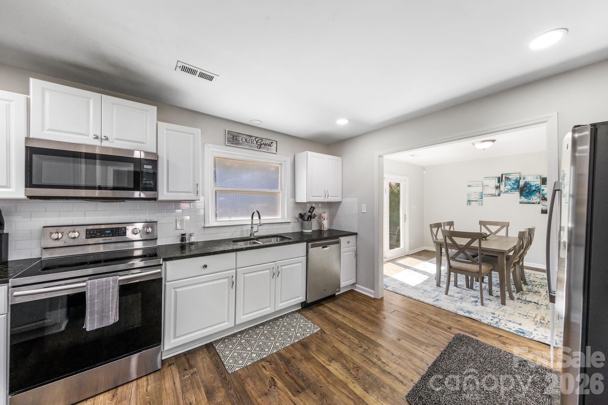 4508 Belle Plaine Drive Property Photo 13