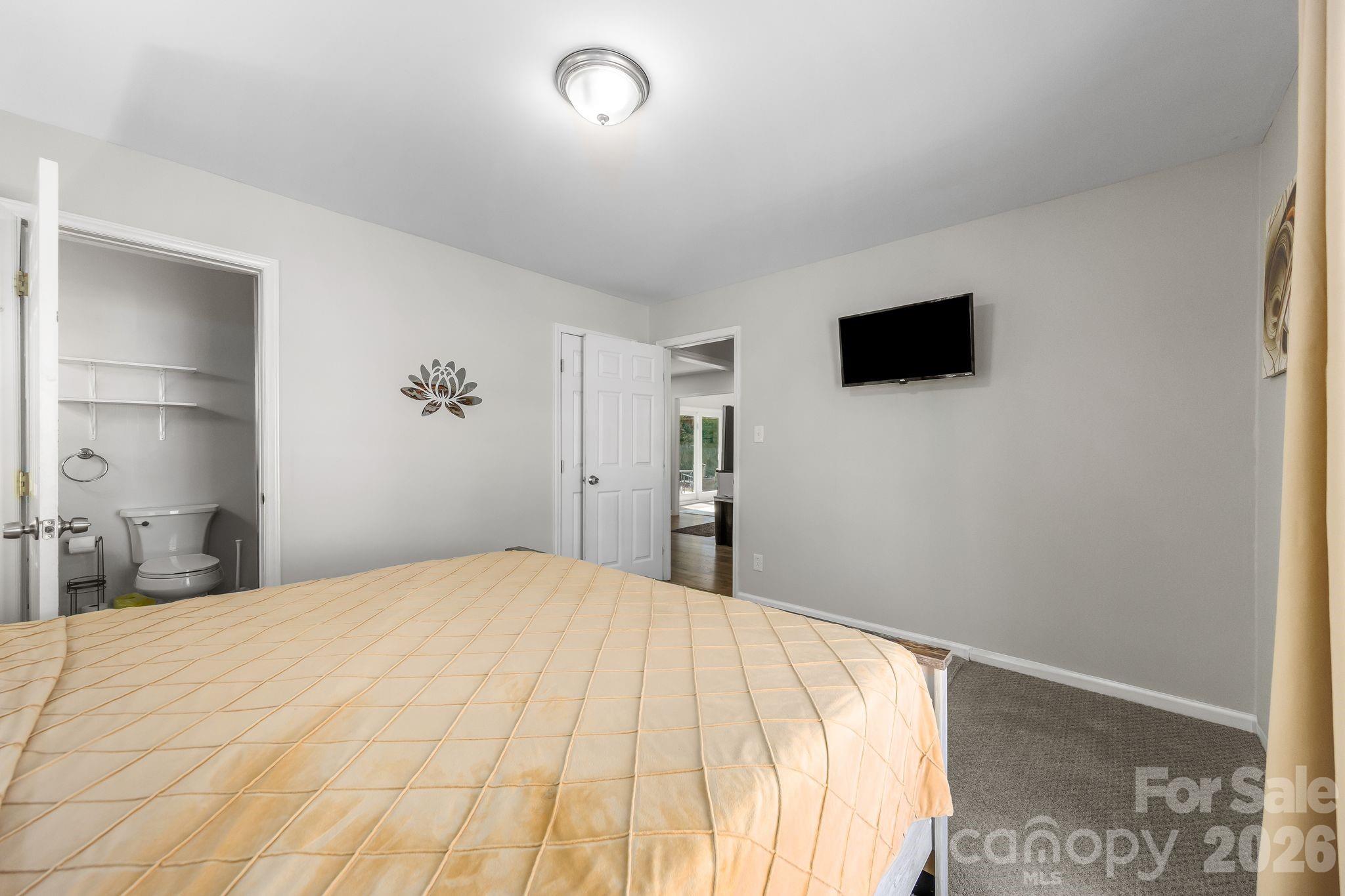 4508 Belle Plaine Drive Property Photo 18