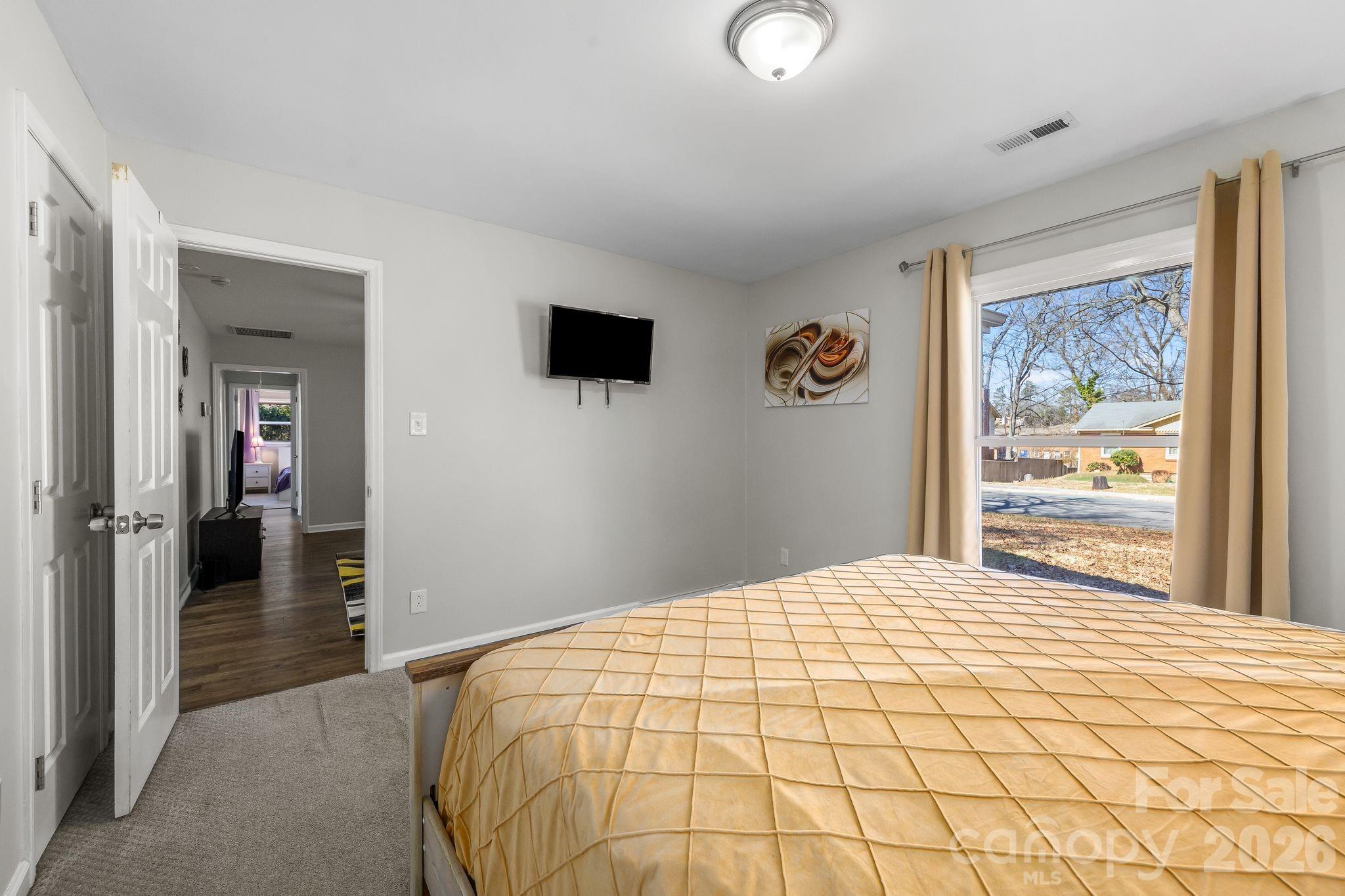 4508 Belle Plaine Drive Property Photo 21
