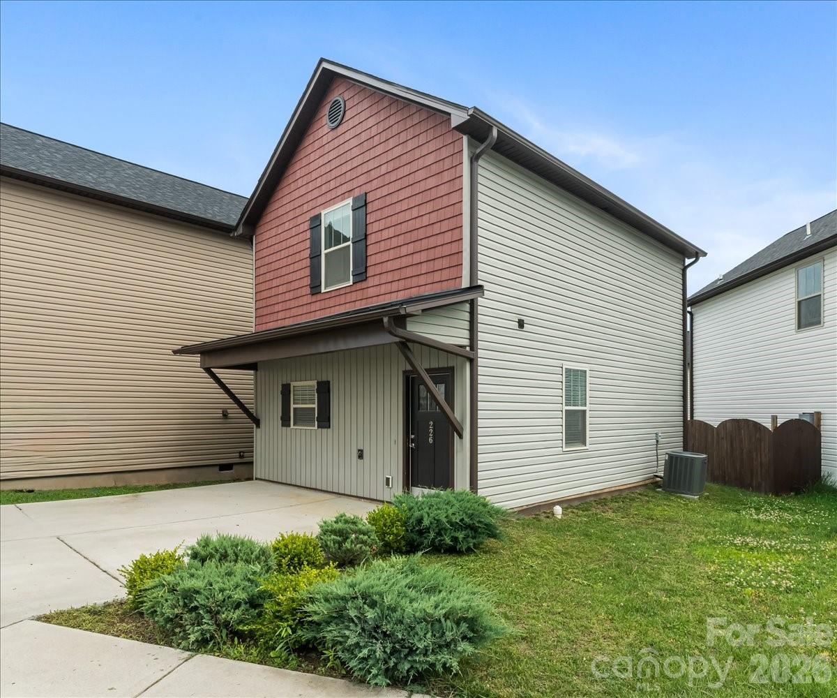 226 Cardwell Lane Property Photo 1