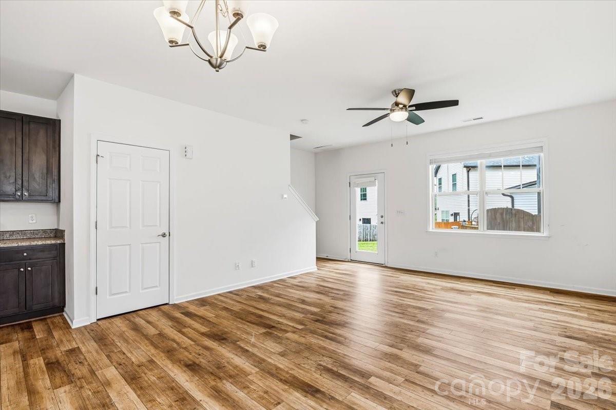 226 Cardwell Lane Property Photo 3