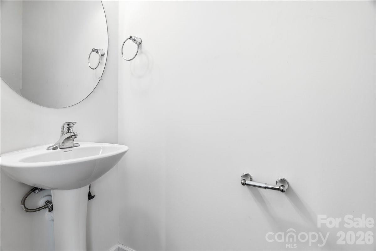 226 Cardwell Lane Property Photo 8
