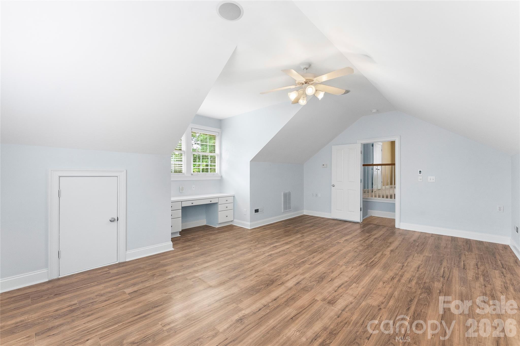 1348 Barnett Woods Crossing Property Photo 28