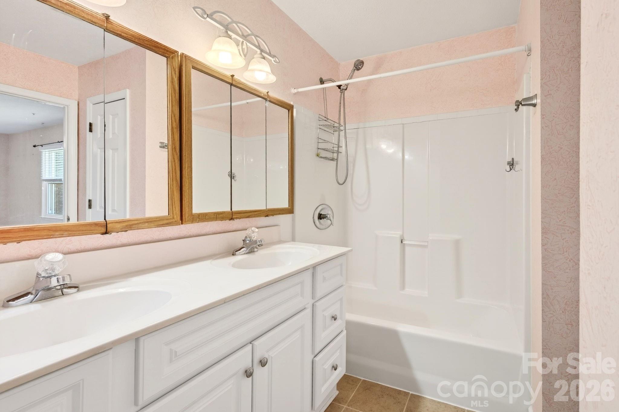 109 Lovers Loop Road Property Photo 19