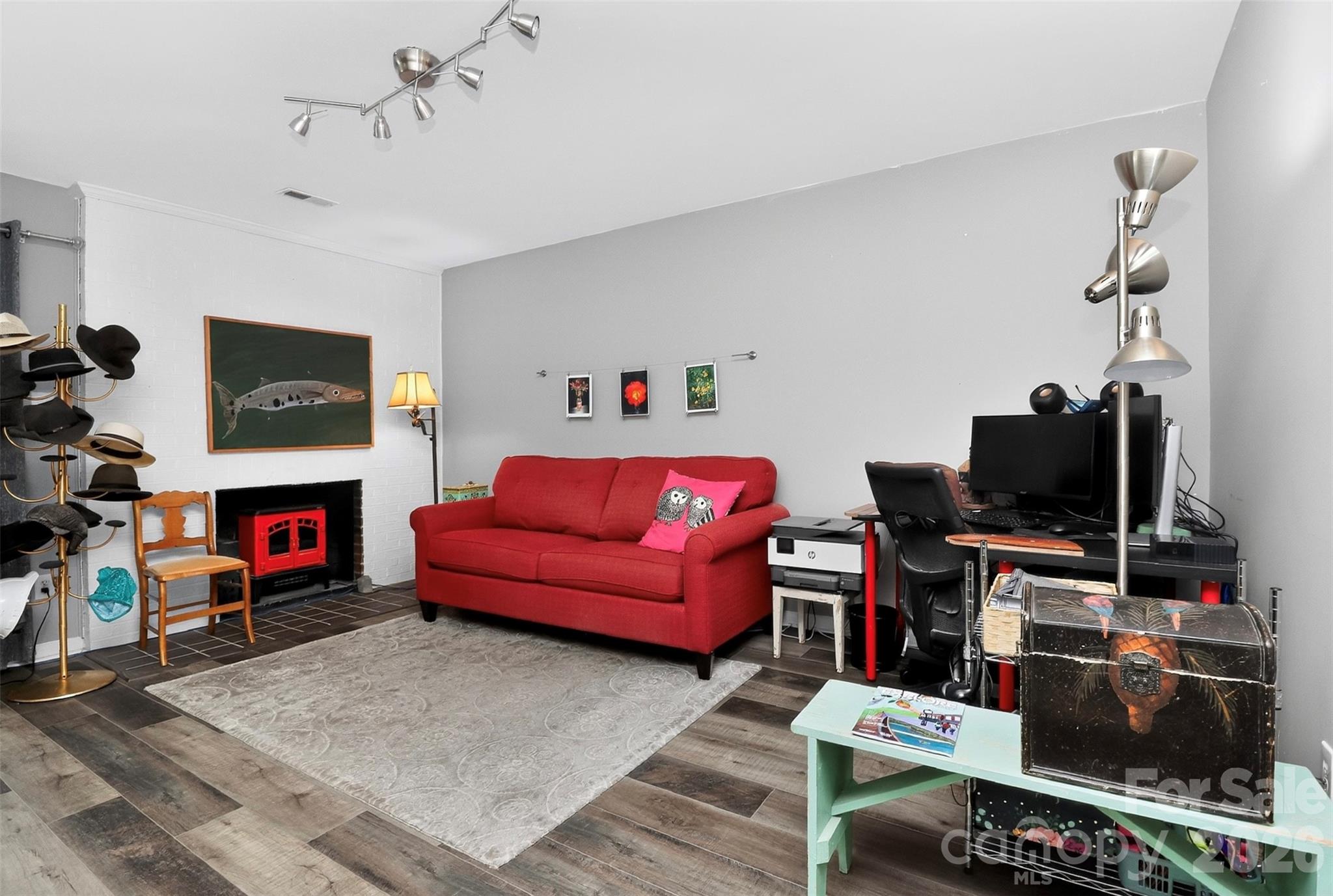 9232 Kings Canyon Drive Property Photo 8