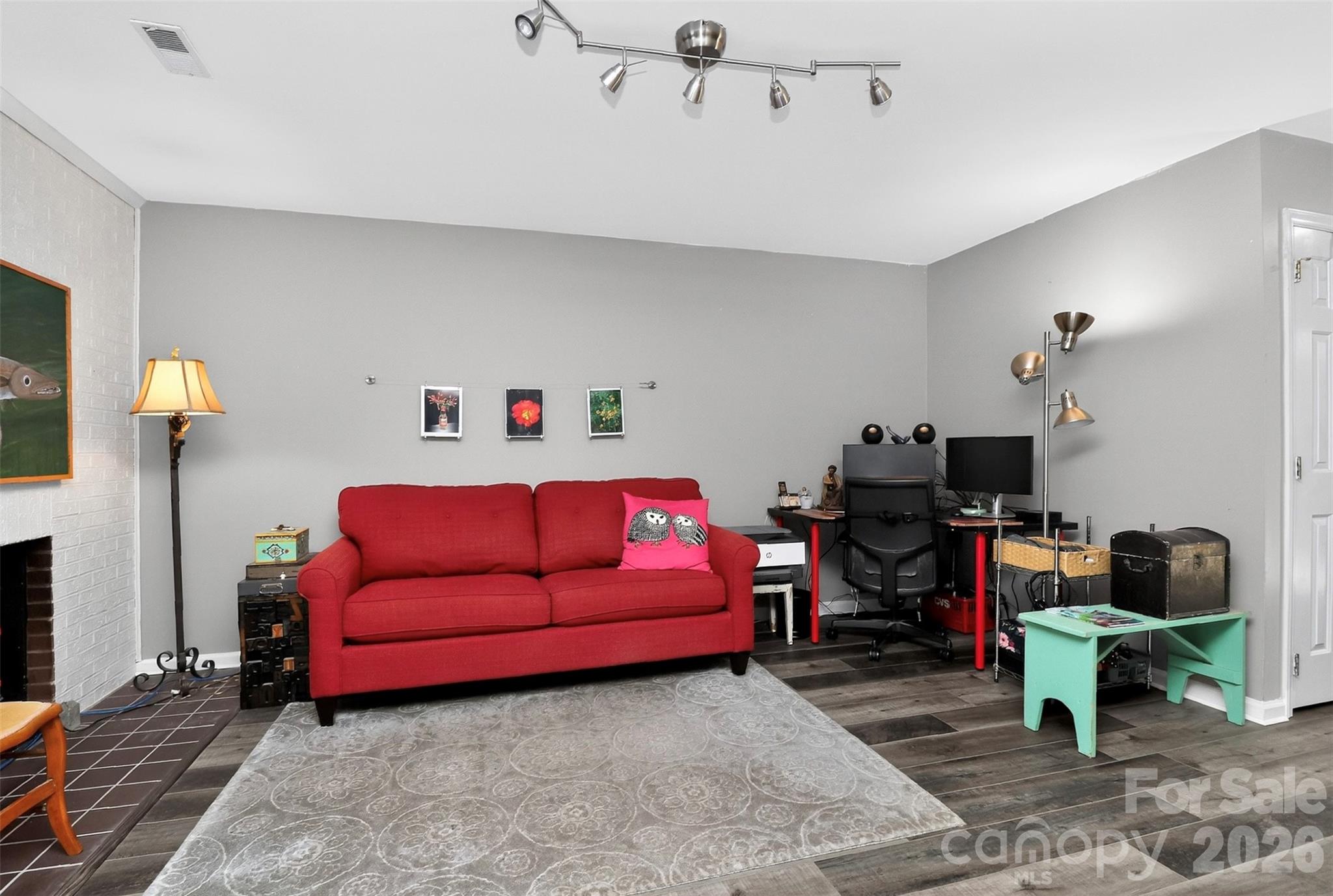 9232 Kings Canyon Drive Property Photo 9