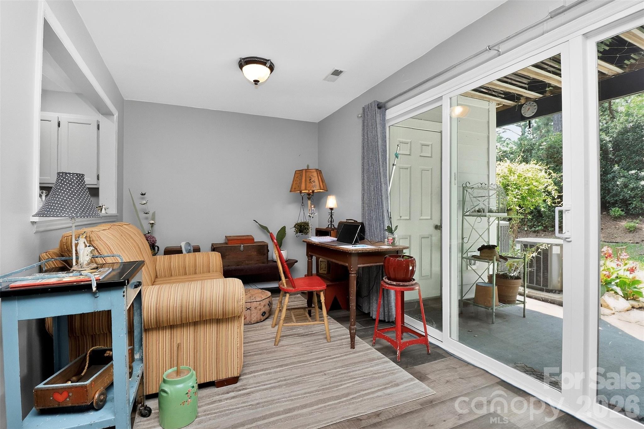 9232 Kings Canyon Drive Property Photo 11