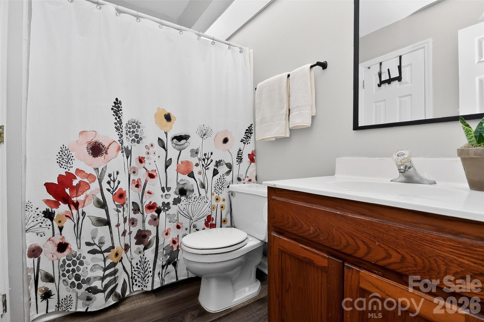 9232 Kings Canyon Drive Property Photo 17