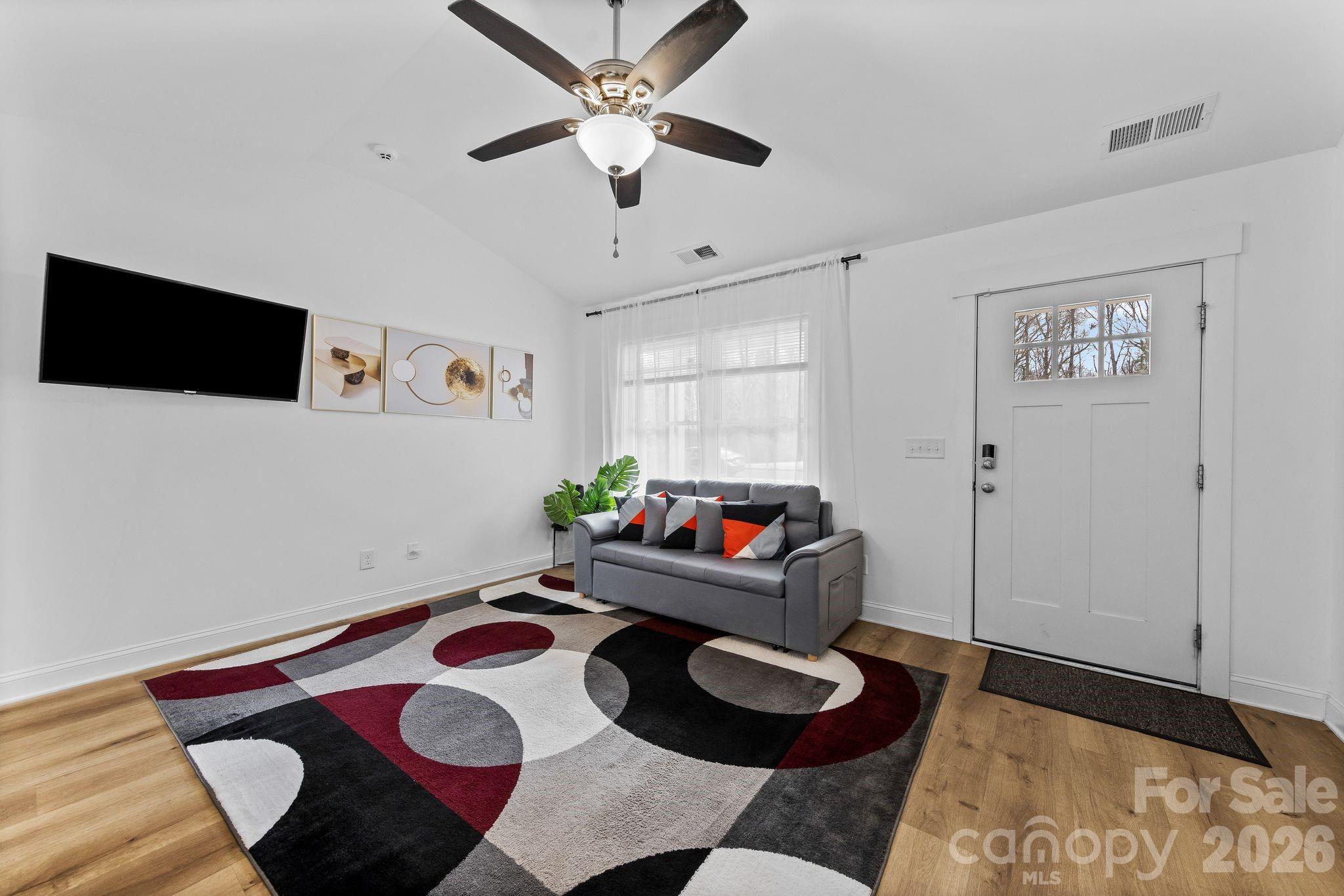 4117 Colebrook Road Property Photo 8