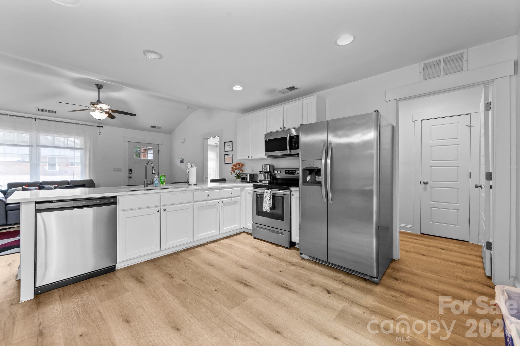 4117 Colebrook Road Property Photo 12