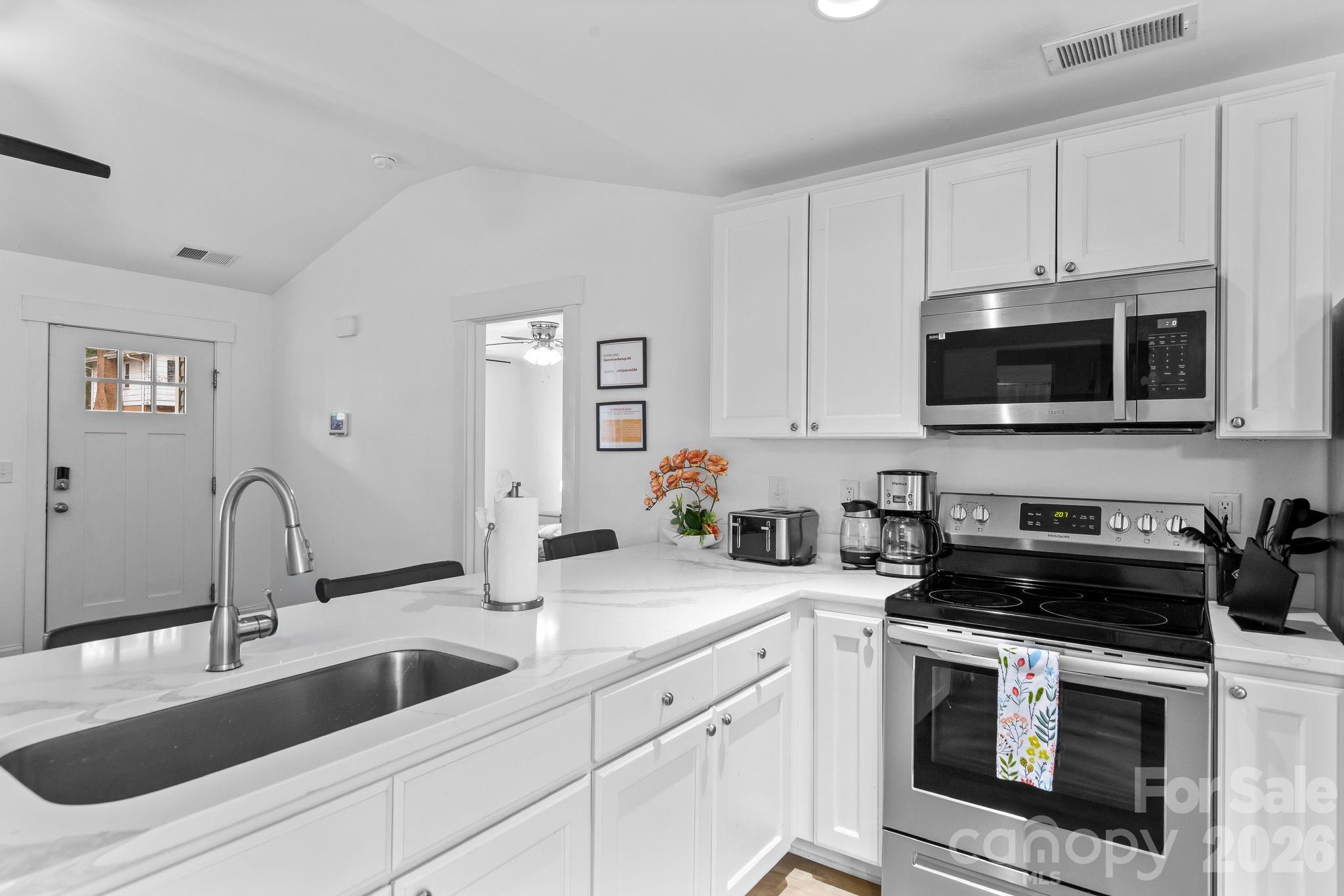 4117 Colebrook Road Property Photo 13