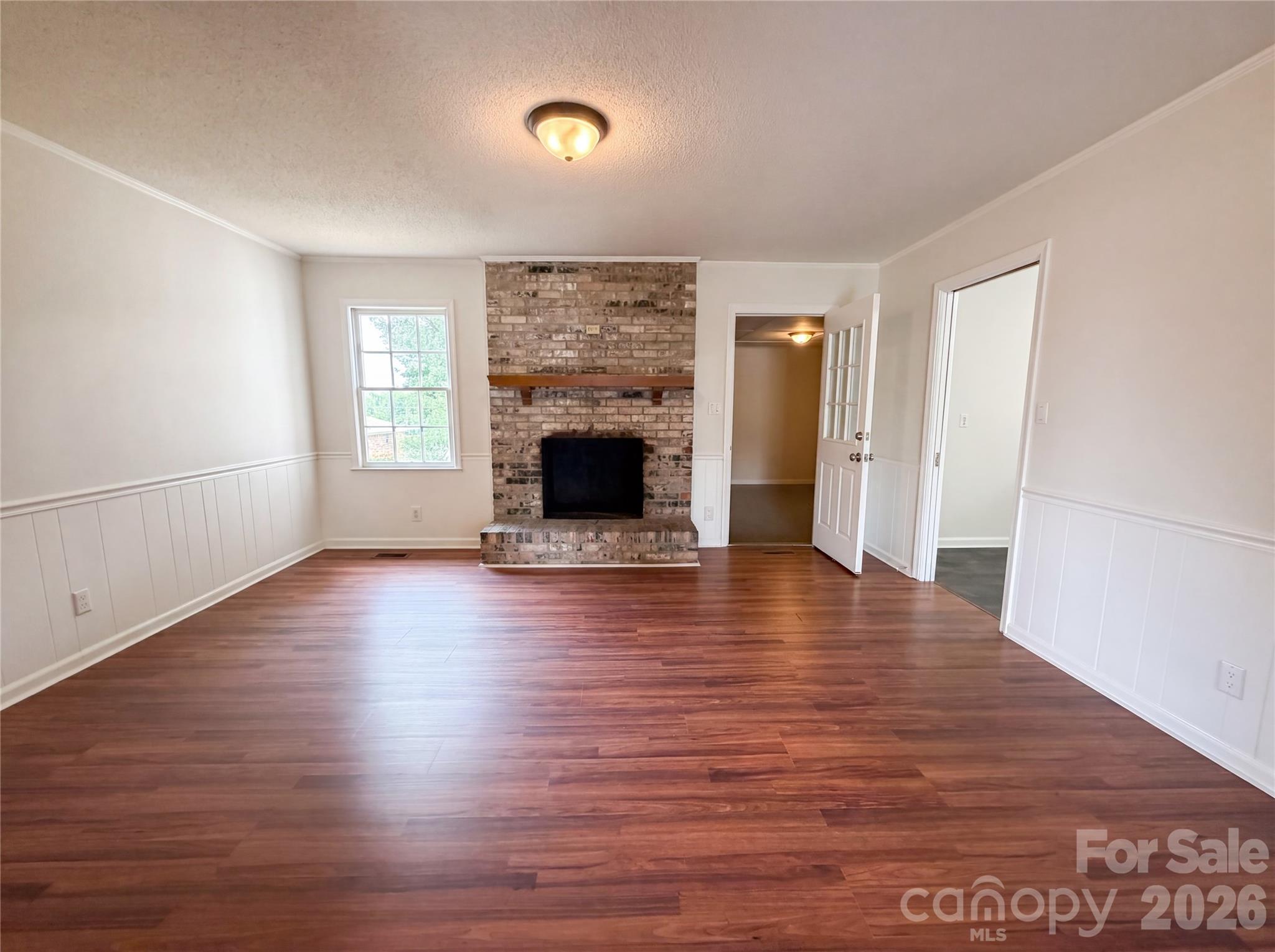814 Charles Road Property Photo 3