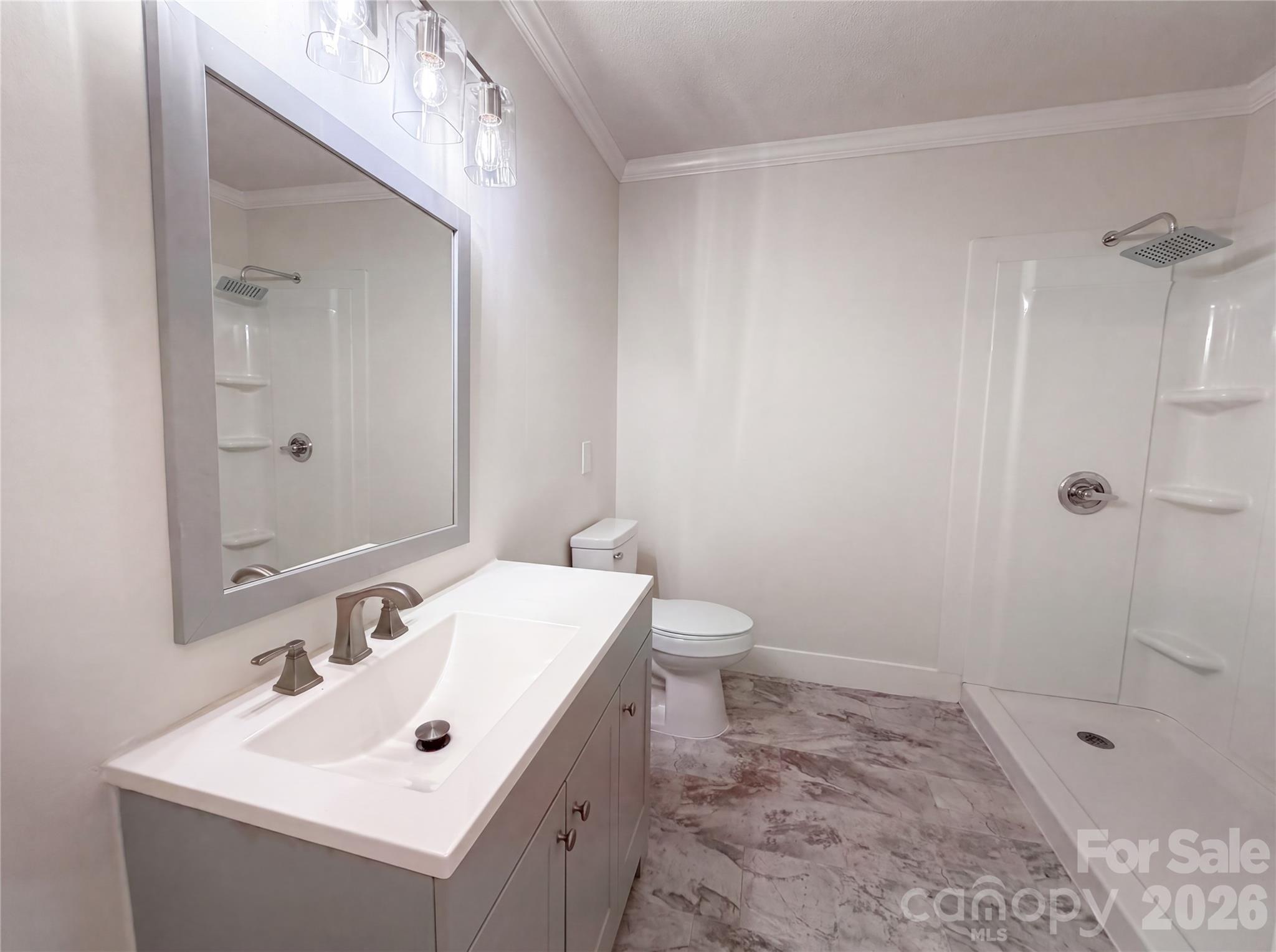 814 Charles Road Property Photo 12