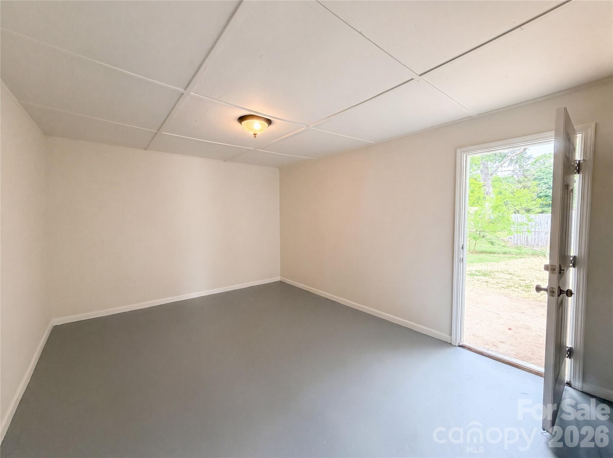 814 Charles Road Property Photo 14