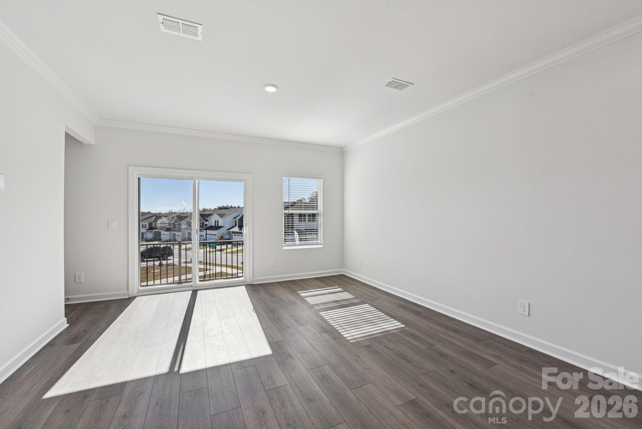 363 Golden Maple Court Property Photo 4