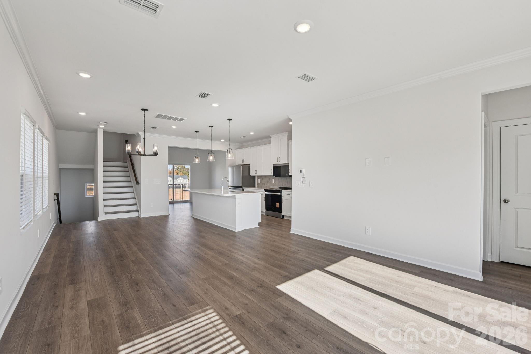 363 Golden Maple Court Property Photo 5