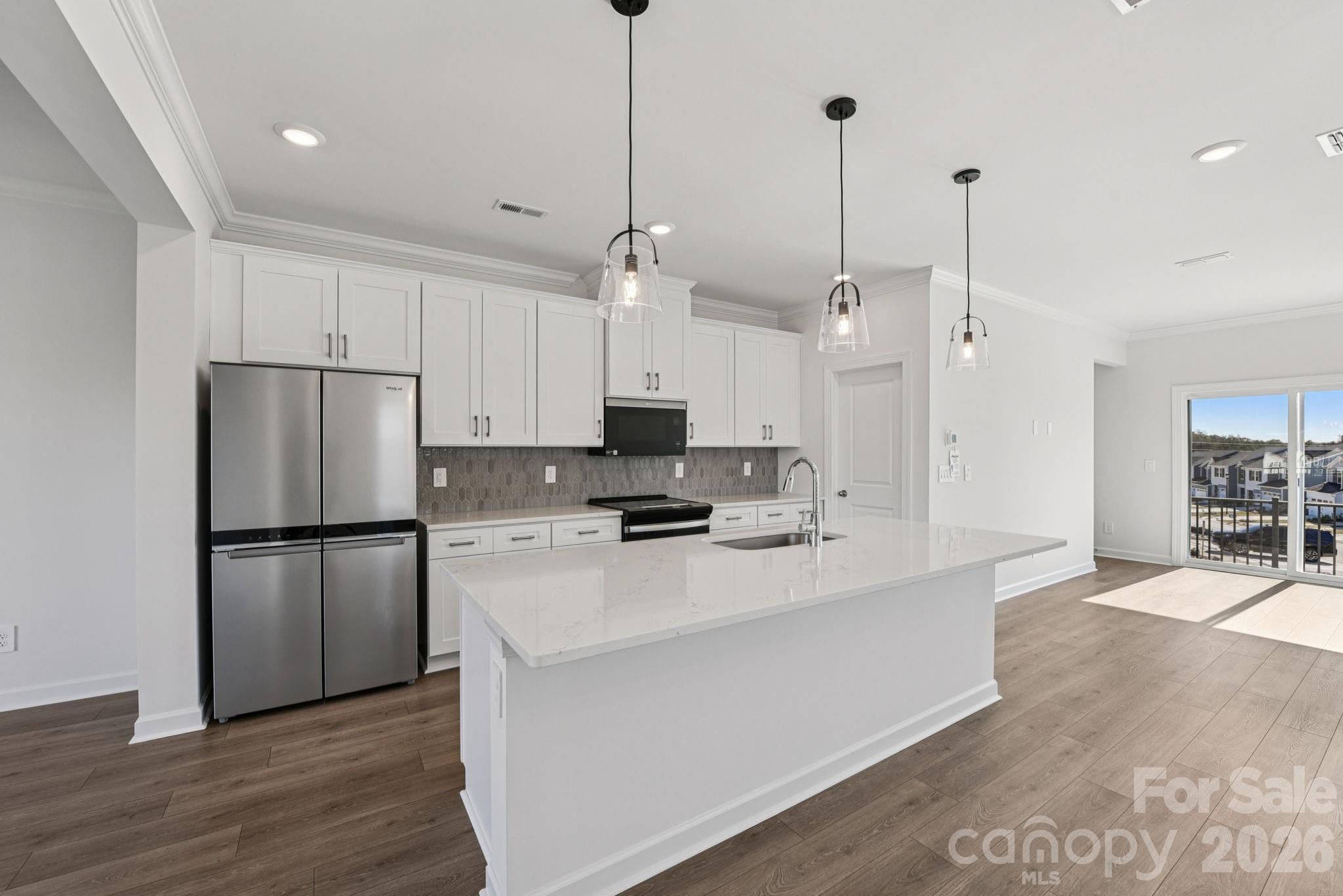 363 Golden Maple Court Property Photo 7