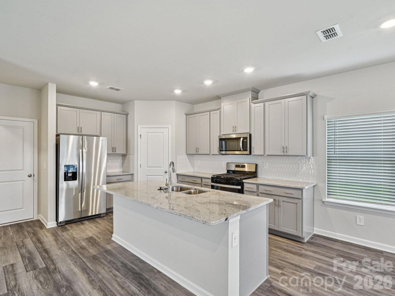 7263 Yardley Street Property Photo 3