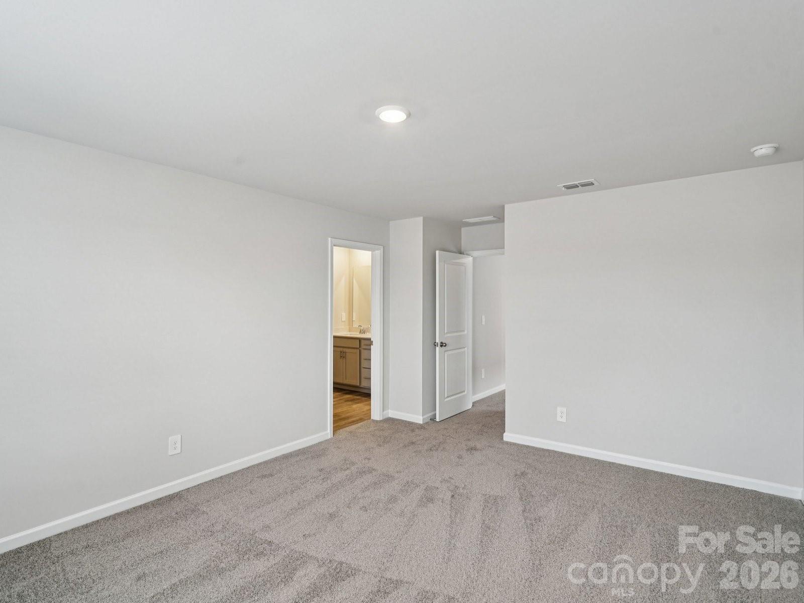 7263 Yardley Street Property Photo 7