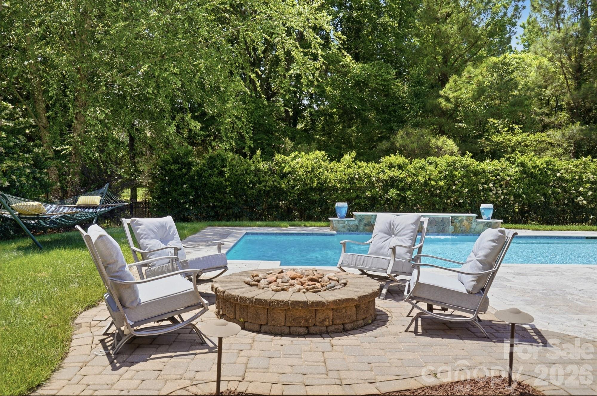 3219 Lakehurst Crossing Property Photo 7
