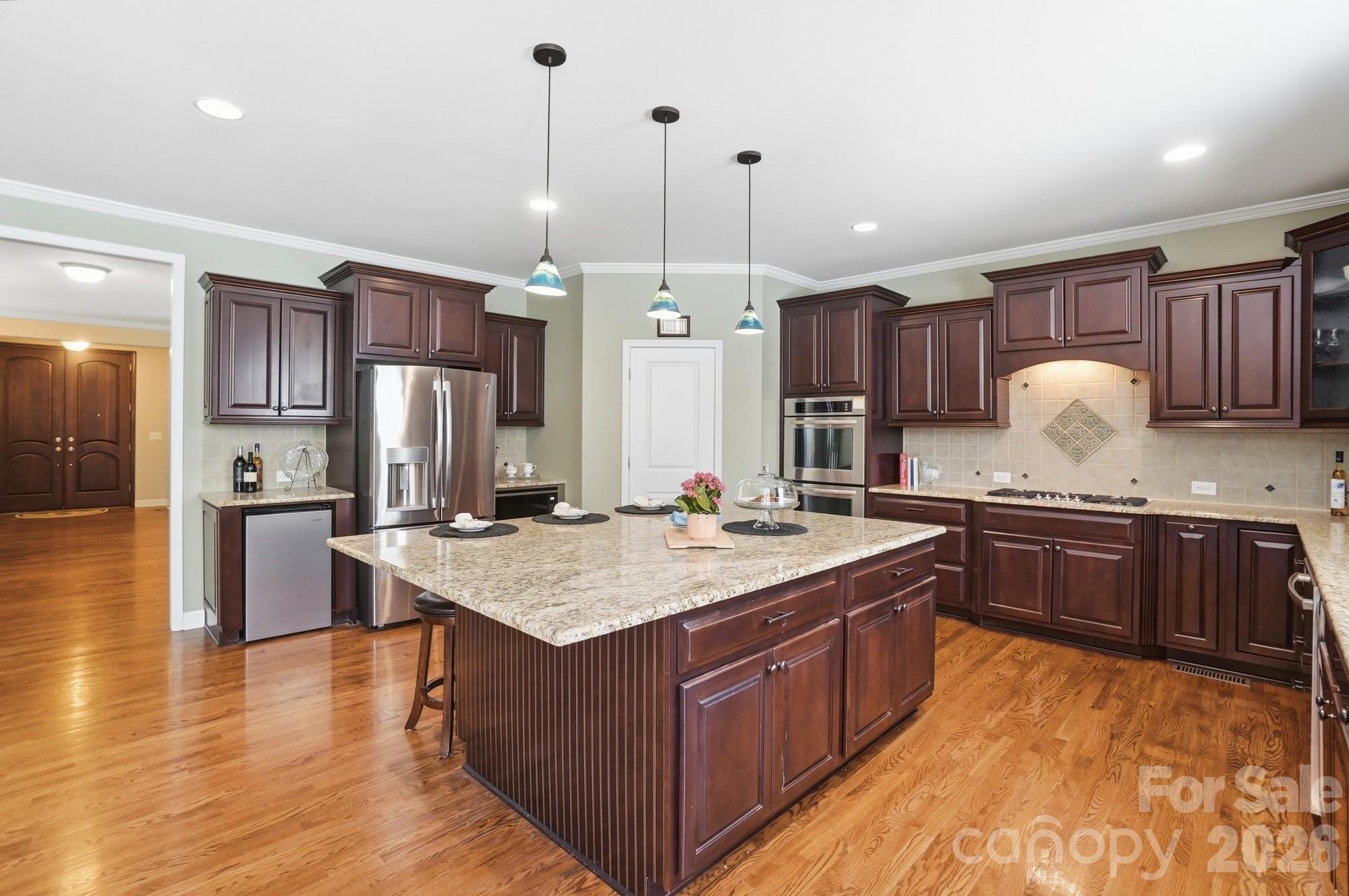 3219 Lakehurst Crossing Property Photo 10