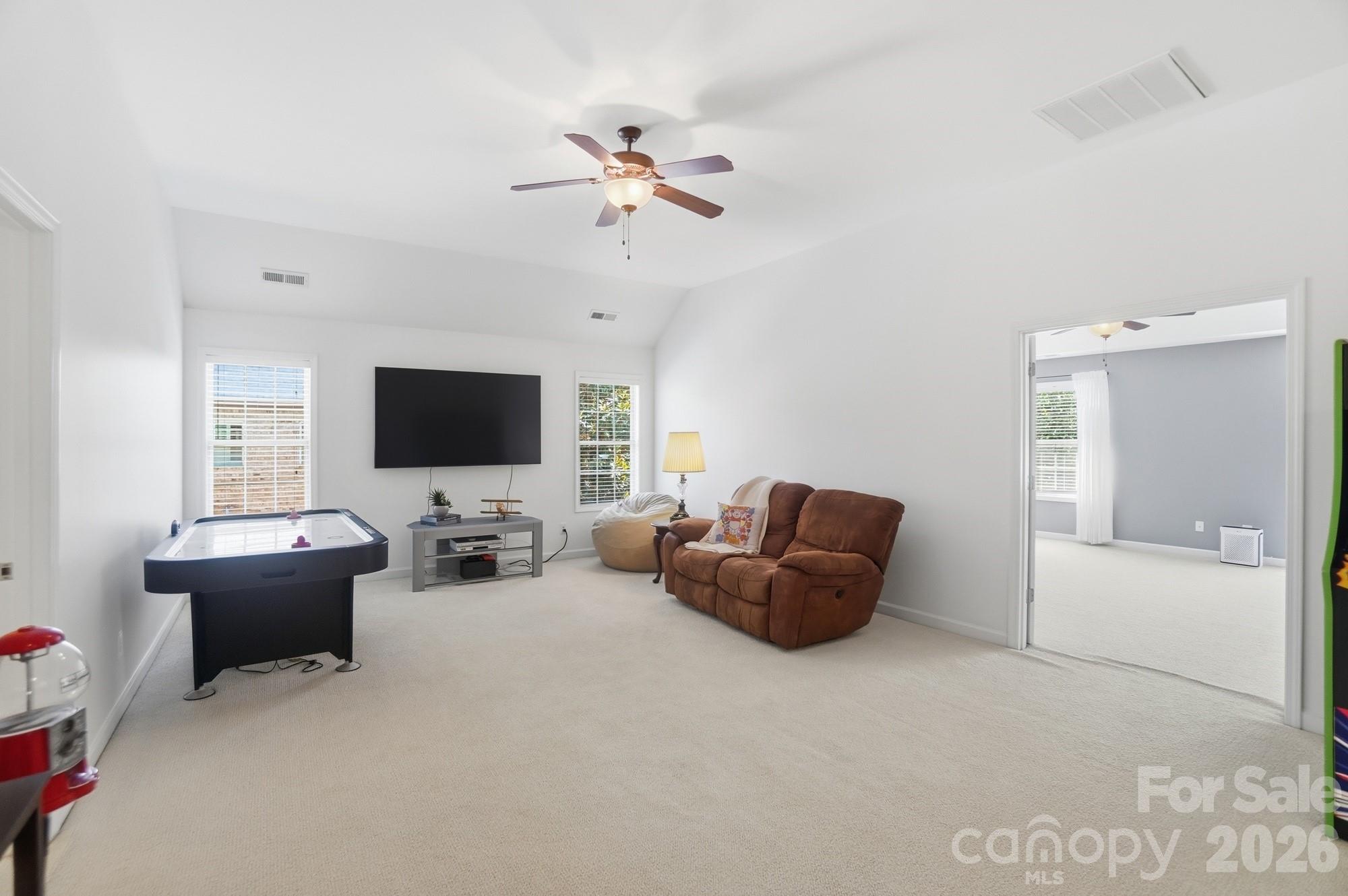 3219 Lakehurst Crossing Property Photo 30