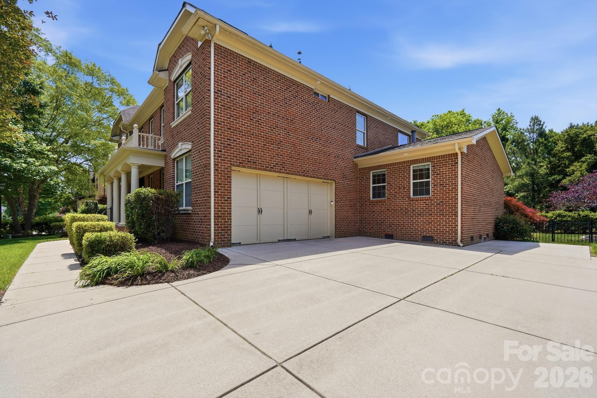 3219 Lakehurst Crossing Property Photo 45