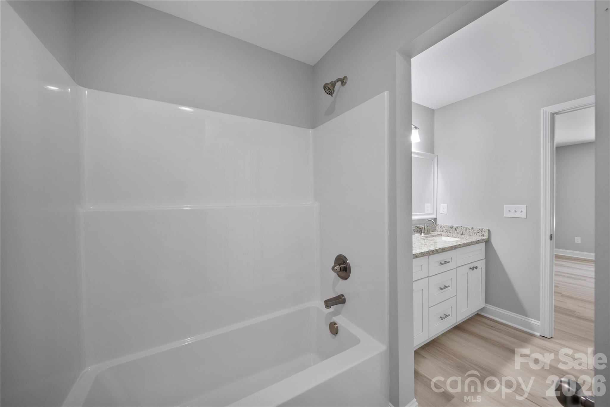 301 W 9th Street Property Photo 13