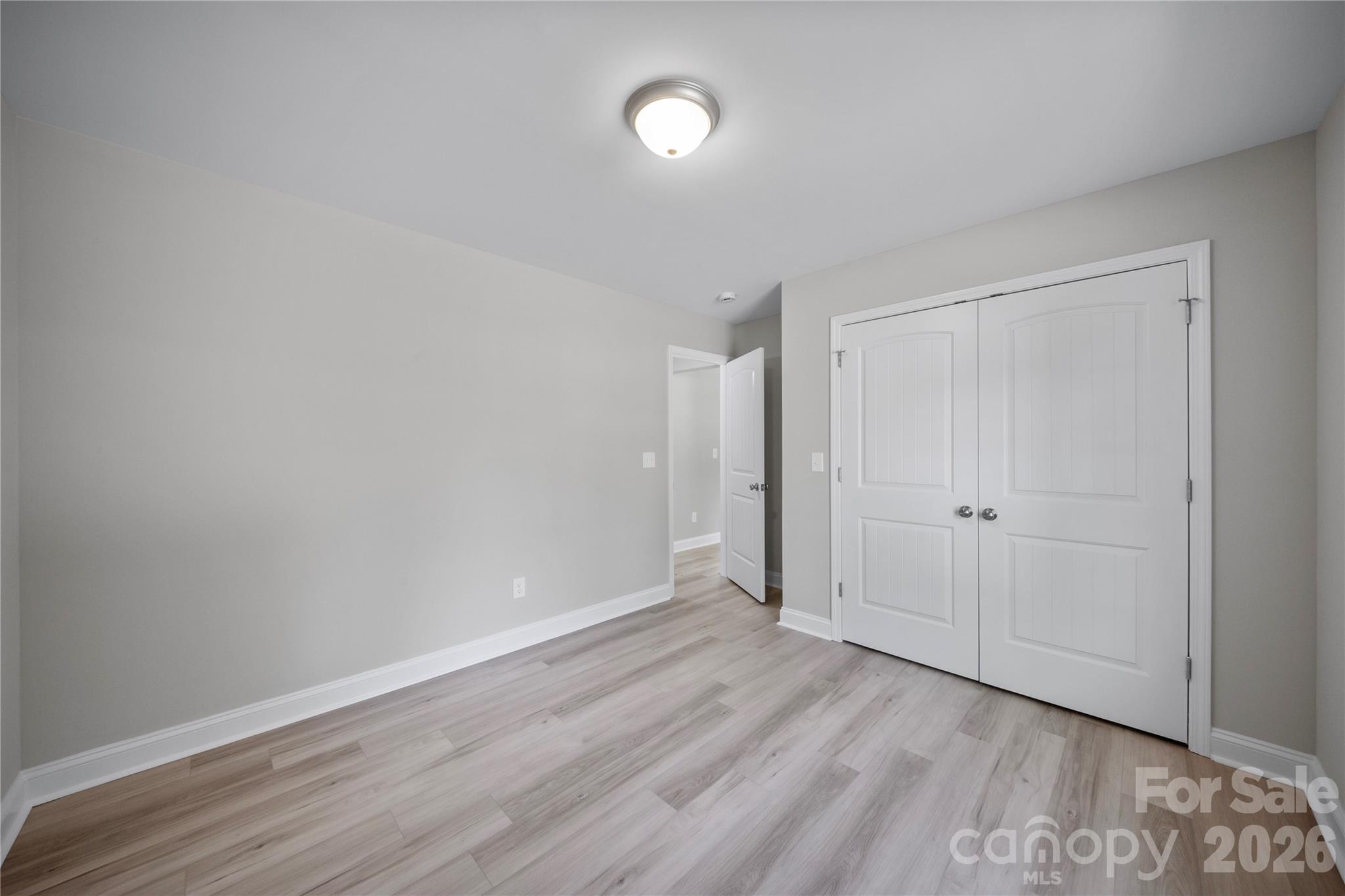 301 W 9th Street Property Photo 18