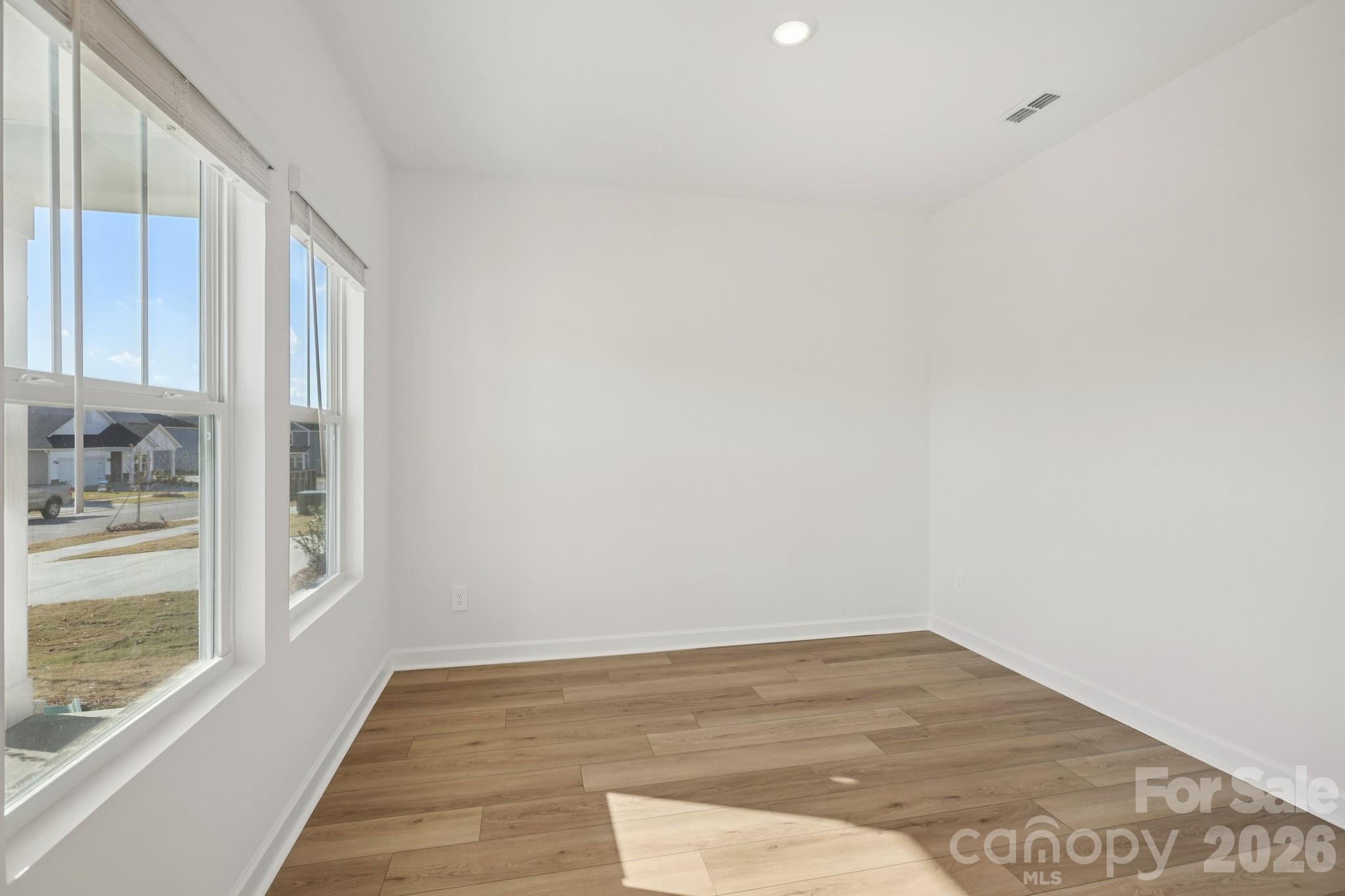 2485 Maxton Drive Property Photo 6