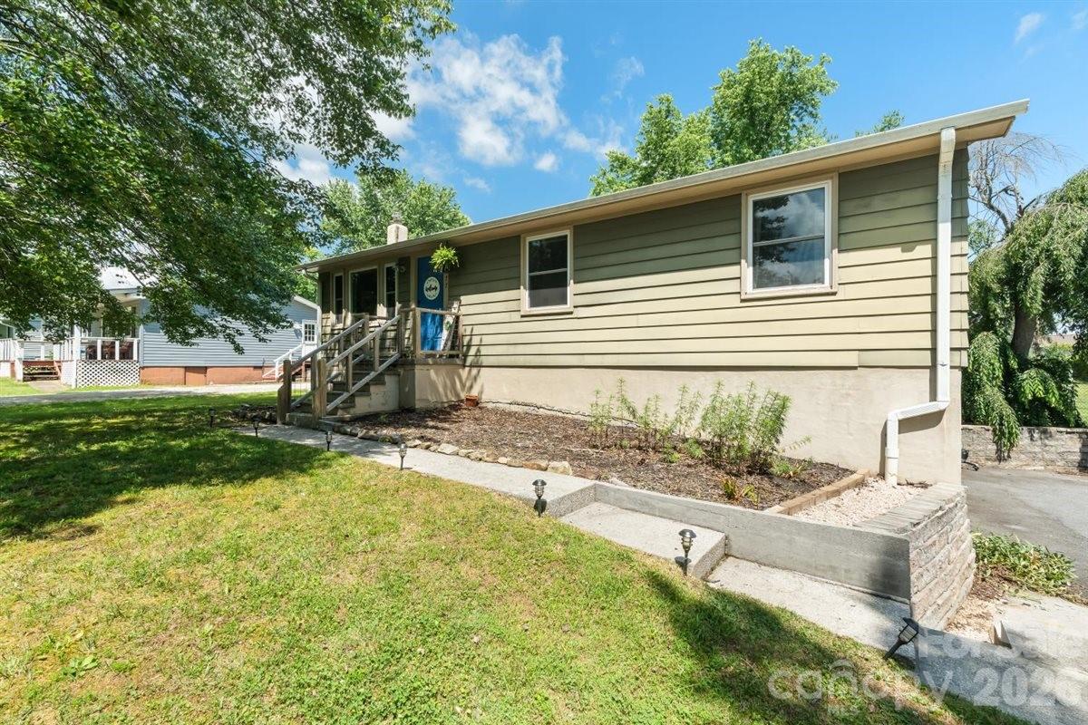 1177 Runway Drive Property Photo 19