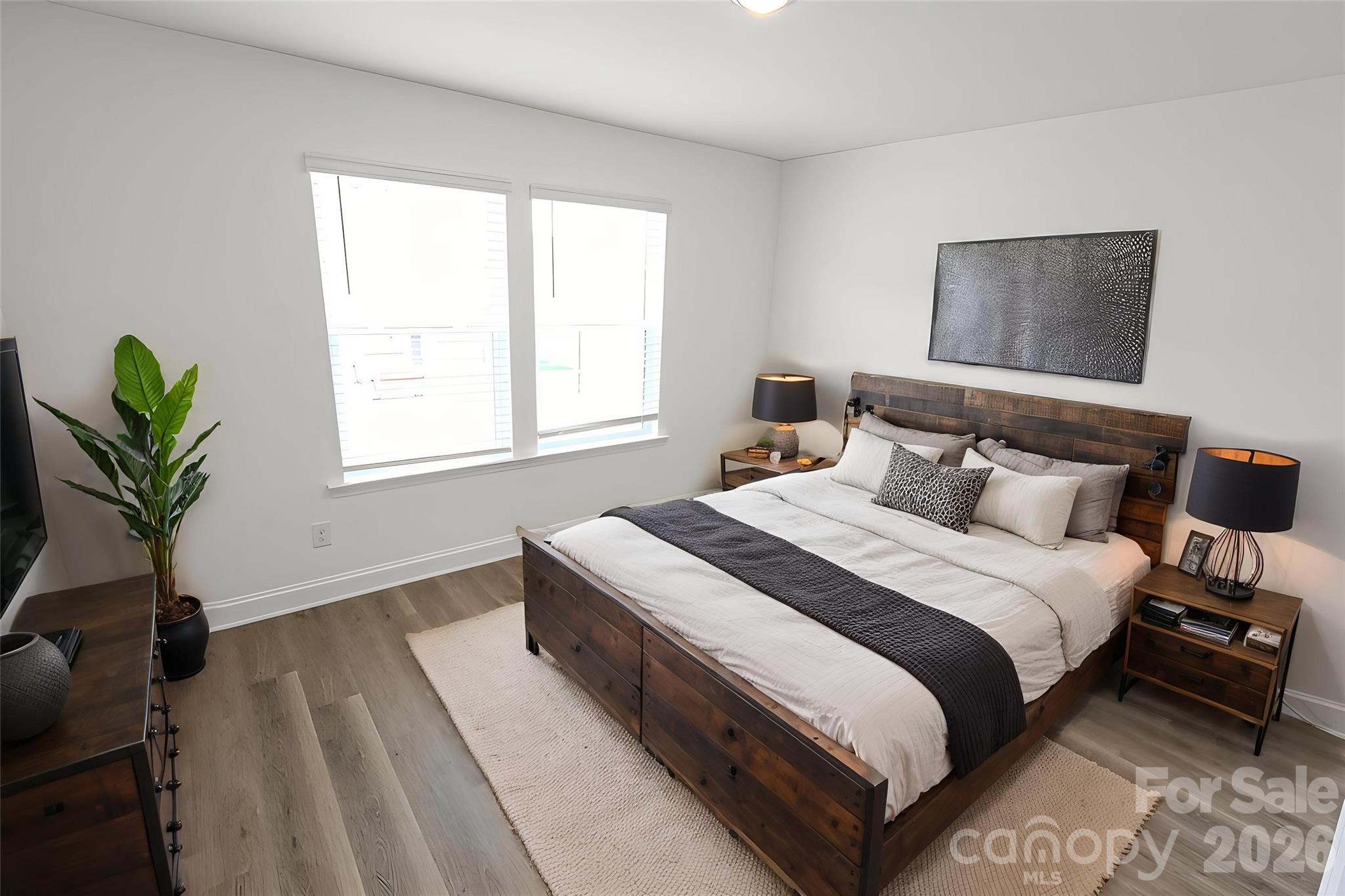 5011 Twin River Drive Property Photo 6