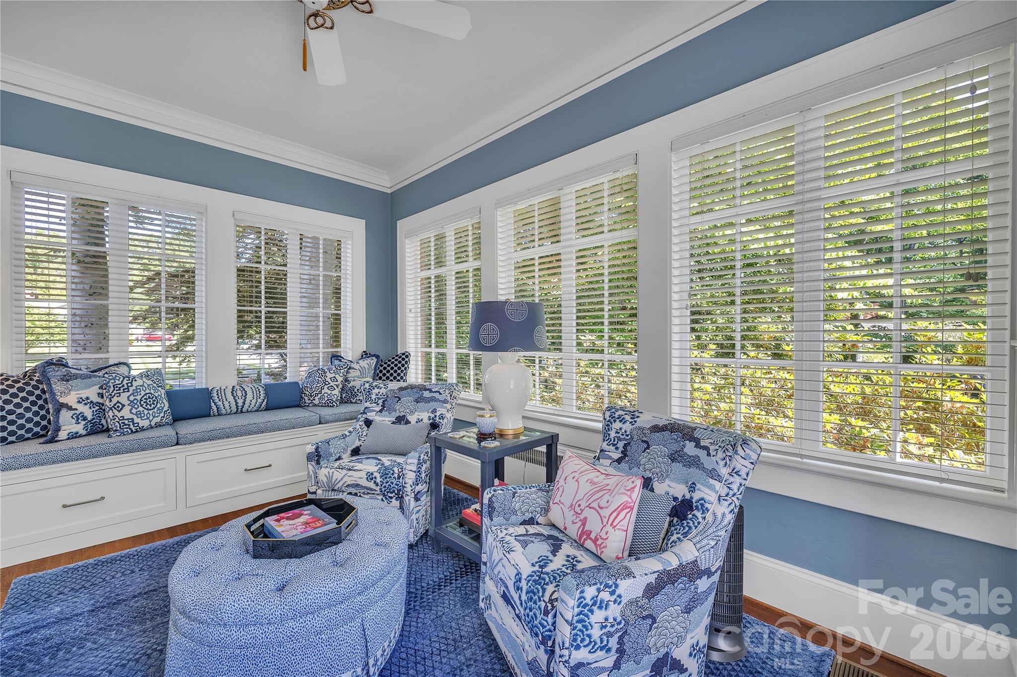 128 W Colonial Drive Property Photo 40
