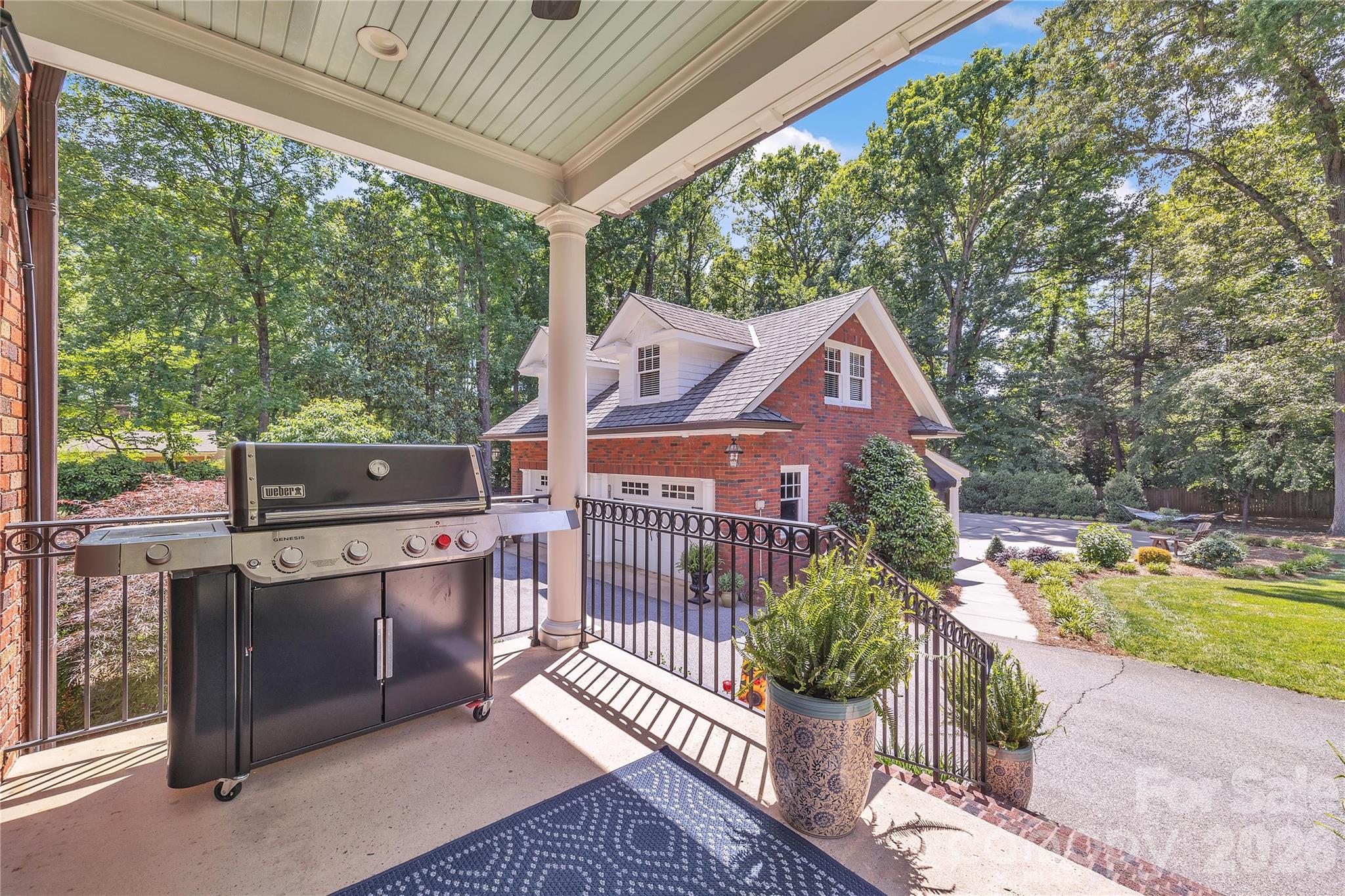 128 W Colonial Drive Property Photo 48