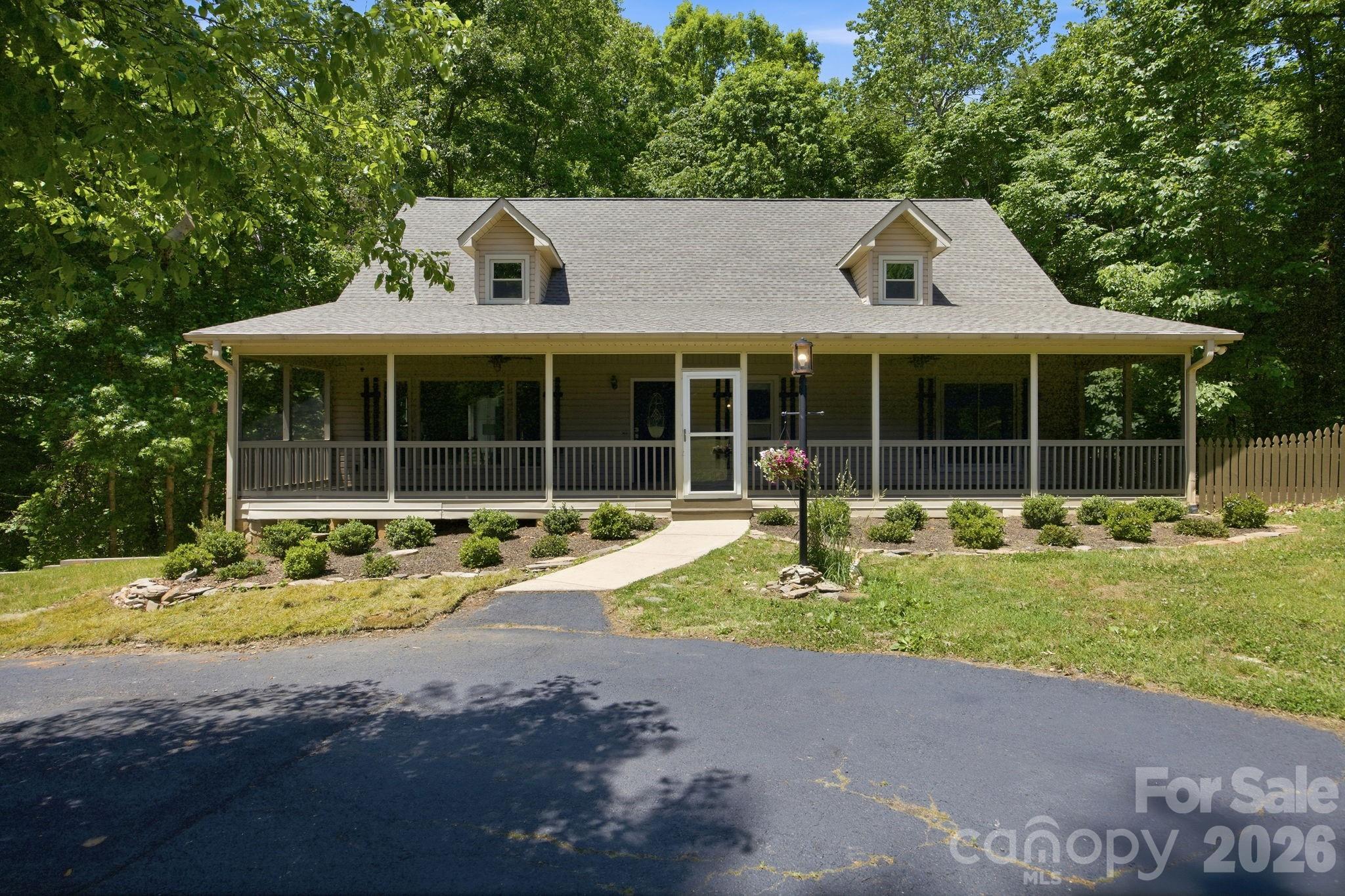 195 Azalea Road Property Photo 4