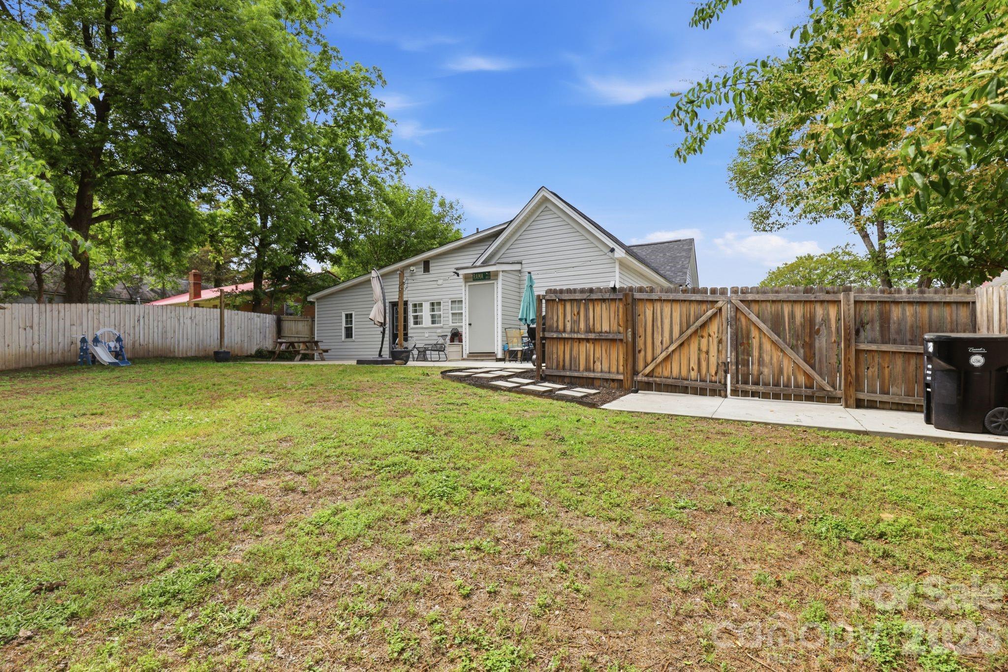 92 Nw Meadow Avenue Property Photo 30