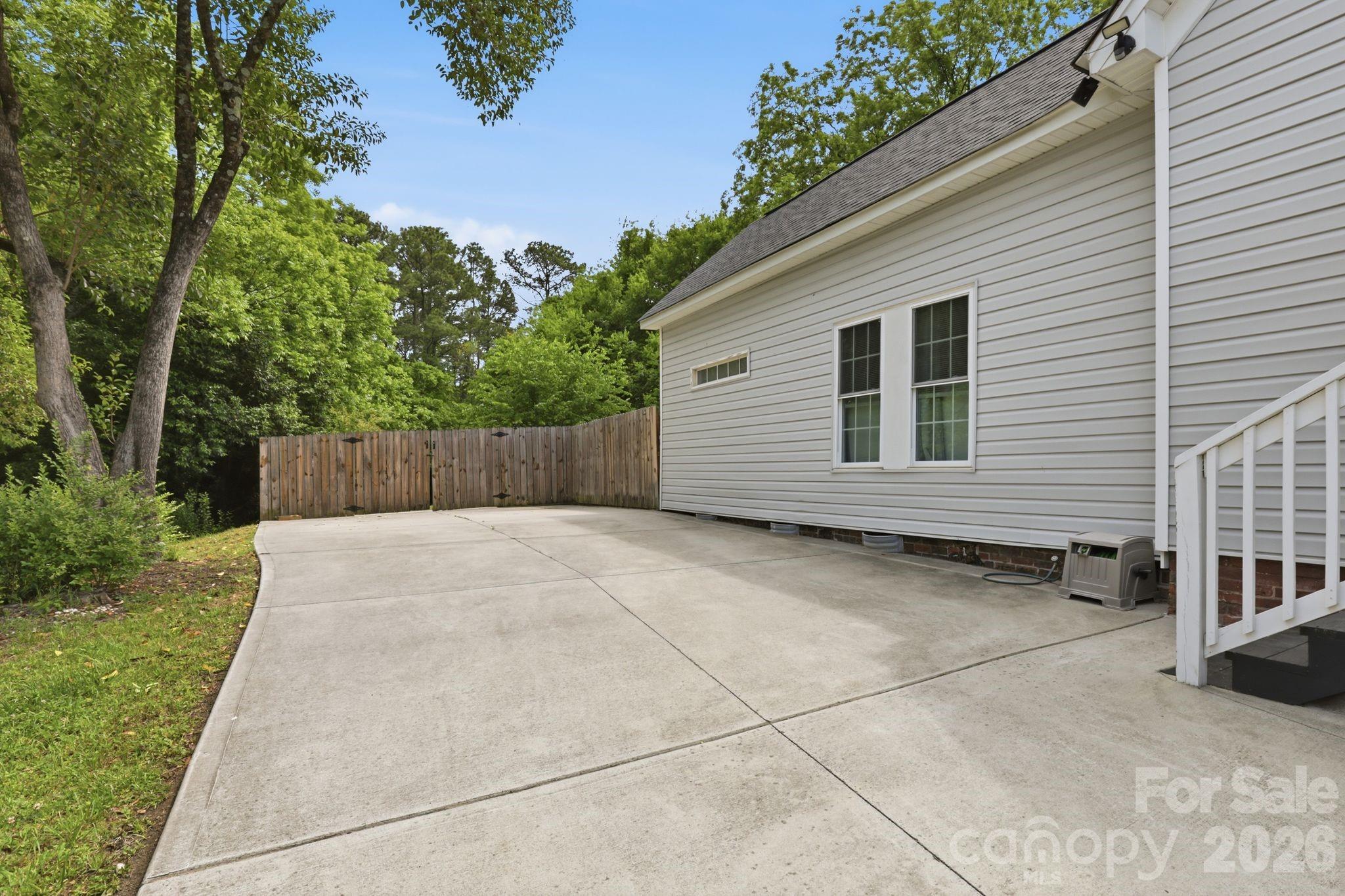92 Nw Meadow Avenue Property Photo 33