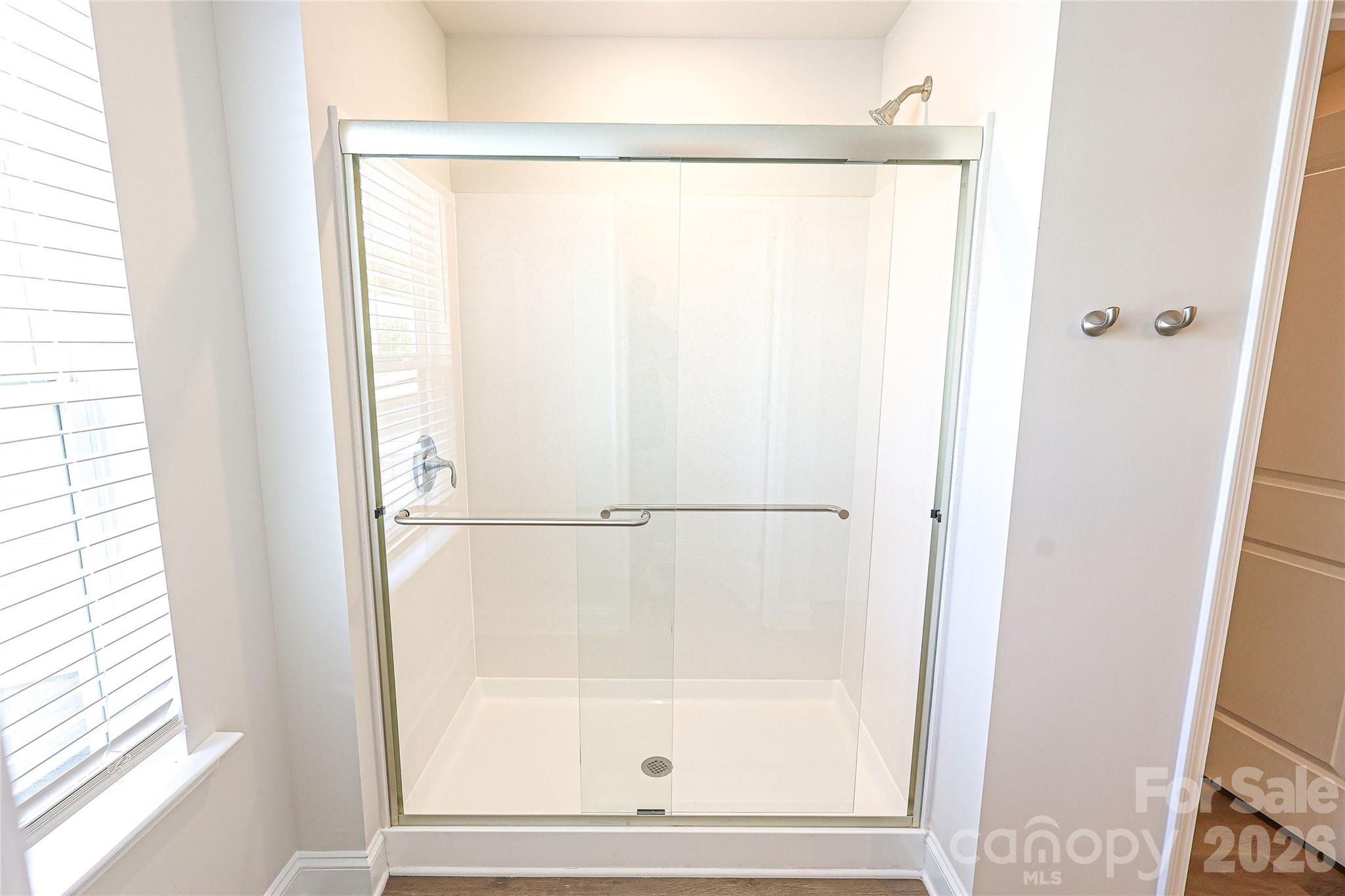 5003 Twin River Drive Property Photo 9