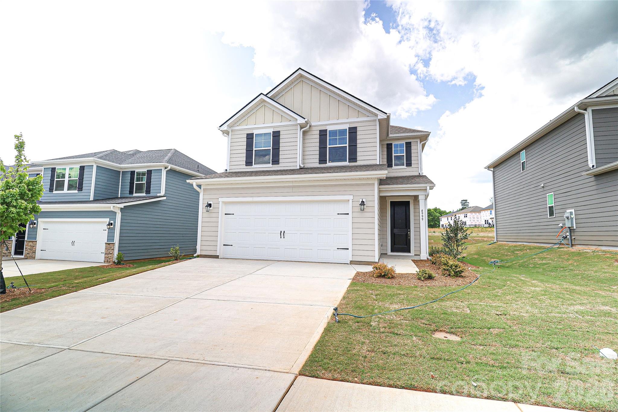 4999 Twin River Drive Property Photo 2