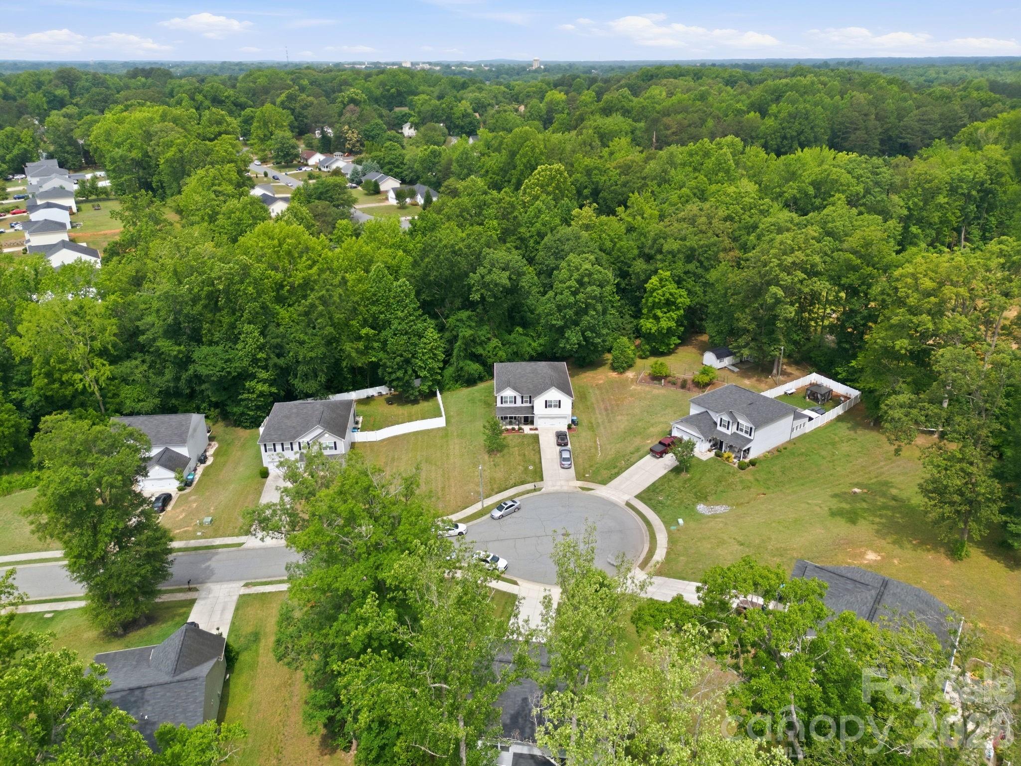 310 Askin Lane Property Photo 13
