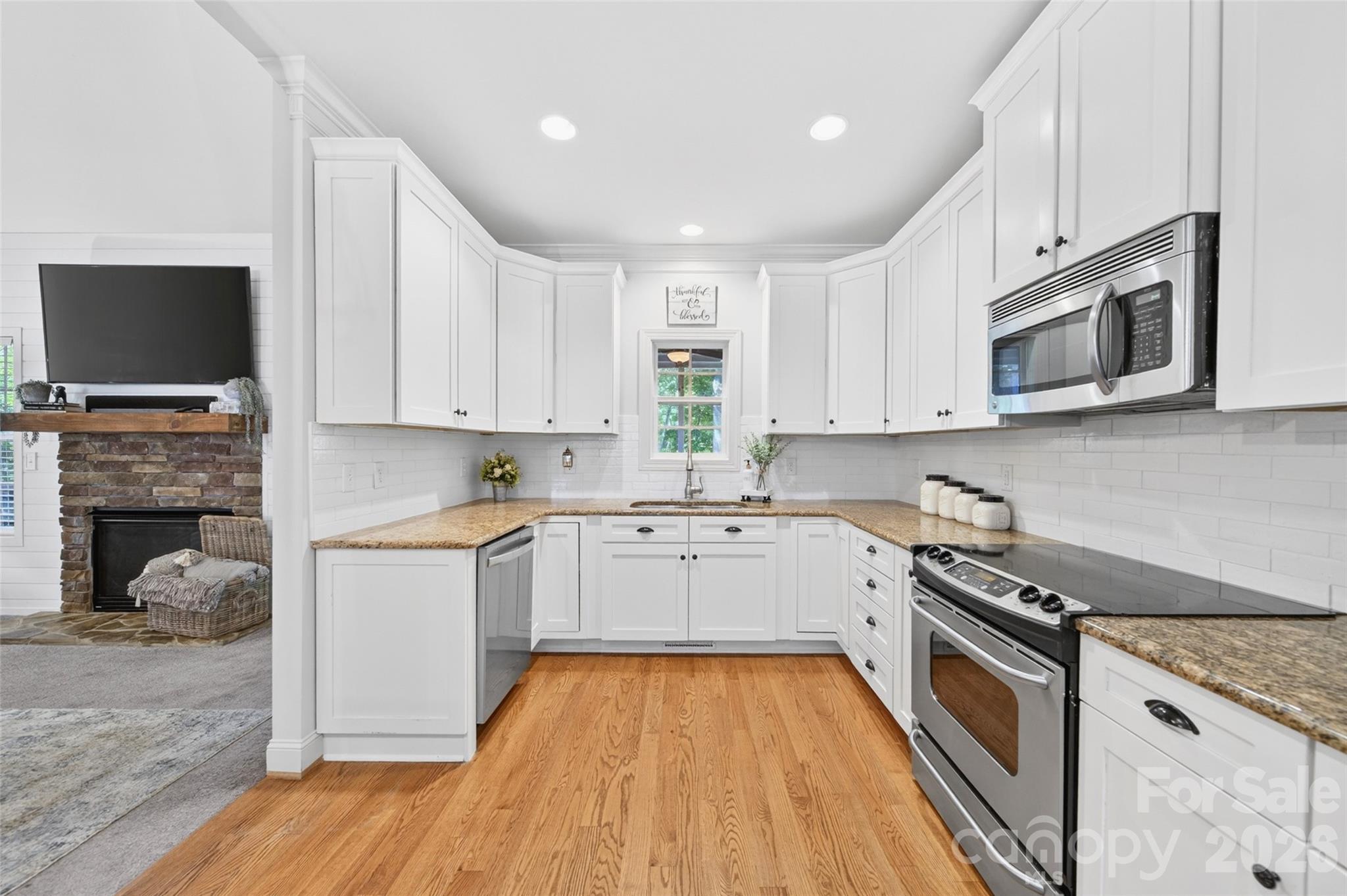 3507 Savannah Way Property Photo 17