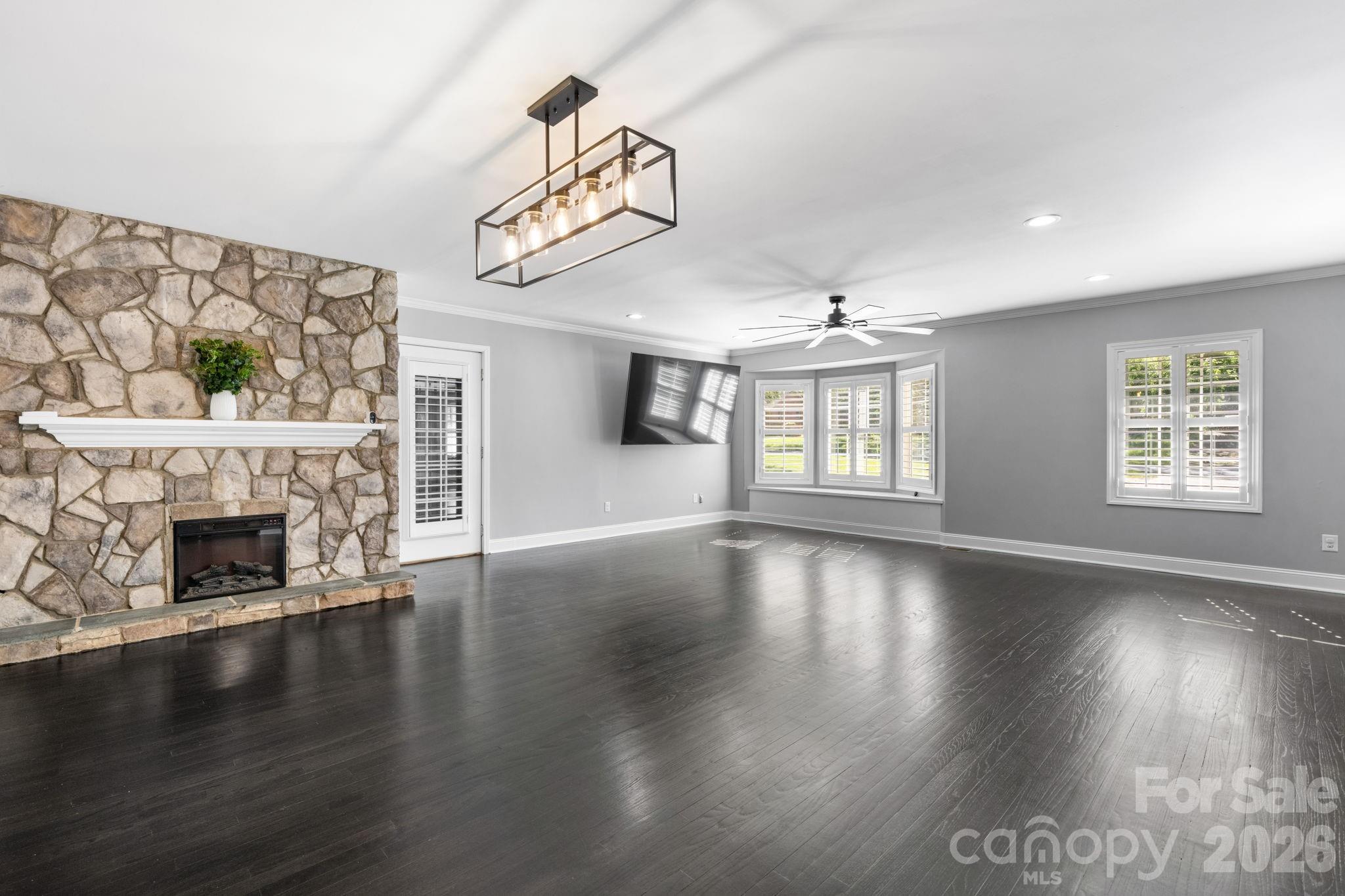 14214 Honeysuckle Ridge Drive Property Photo 4