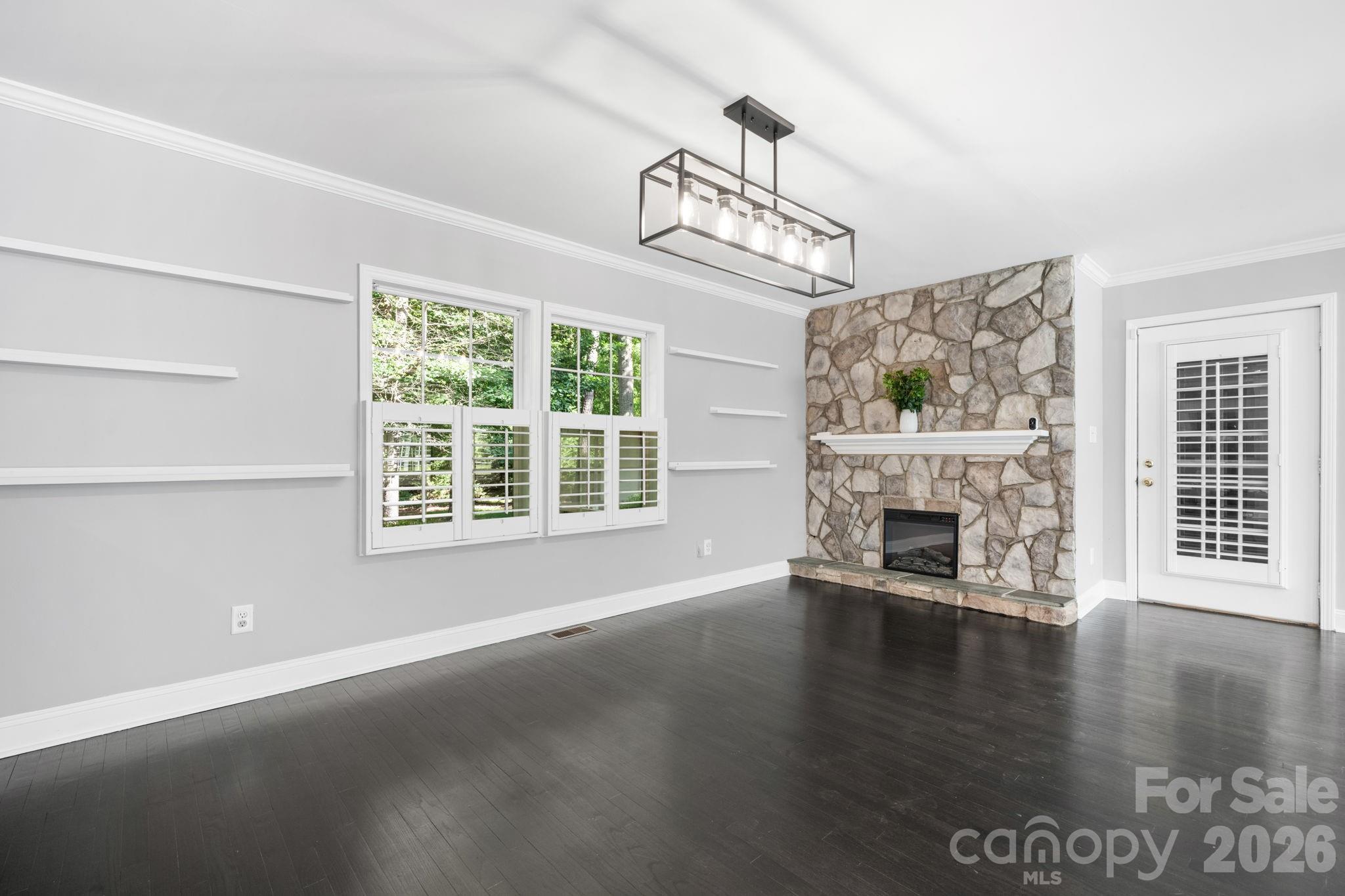 14214 Honeysuckle Ridge Drive Property Photo 6