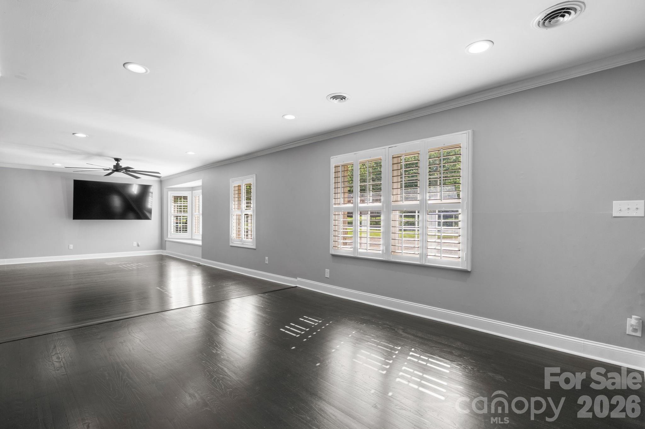 14214 Honeysuckle Ridge Drive Property Photo 9