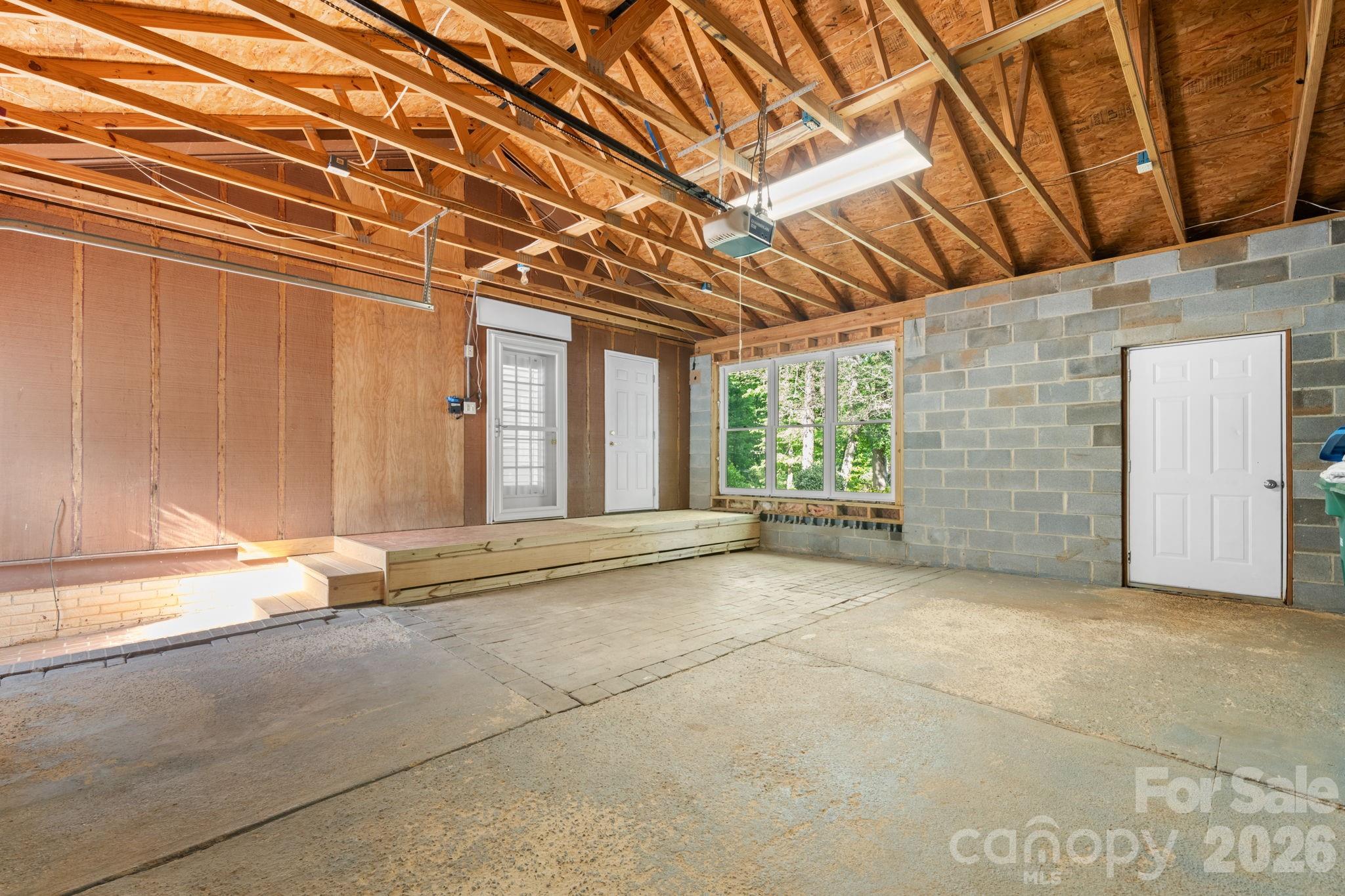 14214 Honeysuckle Ridge Drive Property Photo 29